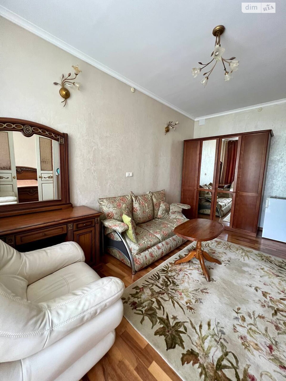 Спеціальне приміщення в Сатанові, Курортна вулиця 19, ціна продажу: 1 800 000 доларів за об’єкт фото 1 Спеціальне приміщення в Сатанові, Курортна вулиця 19, ціна продажу: 1 800 000 доларів за об’єкт фото 1