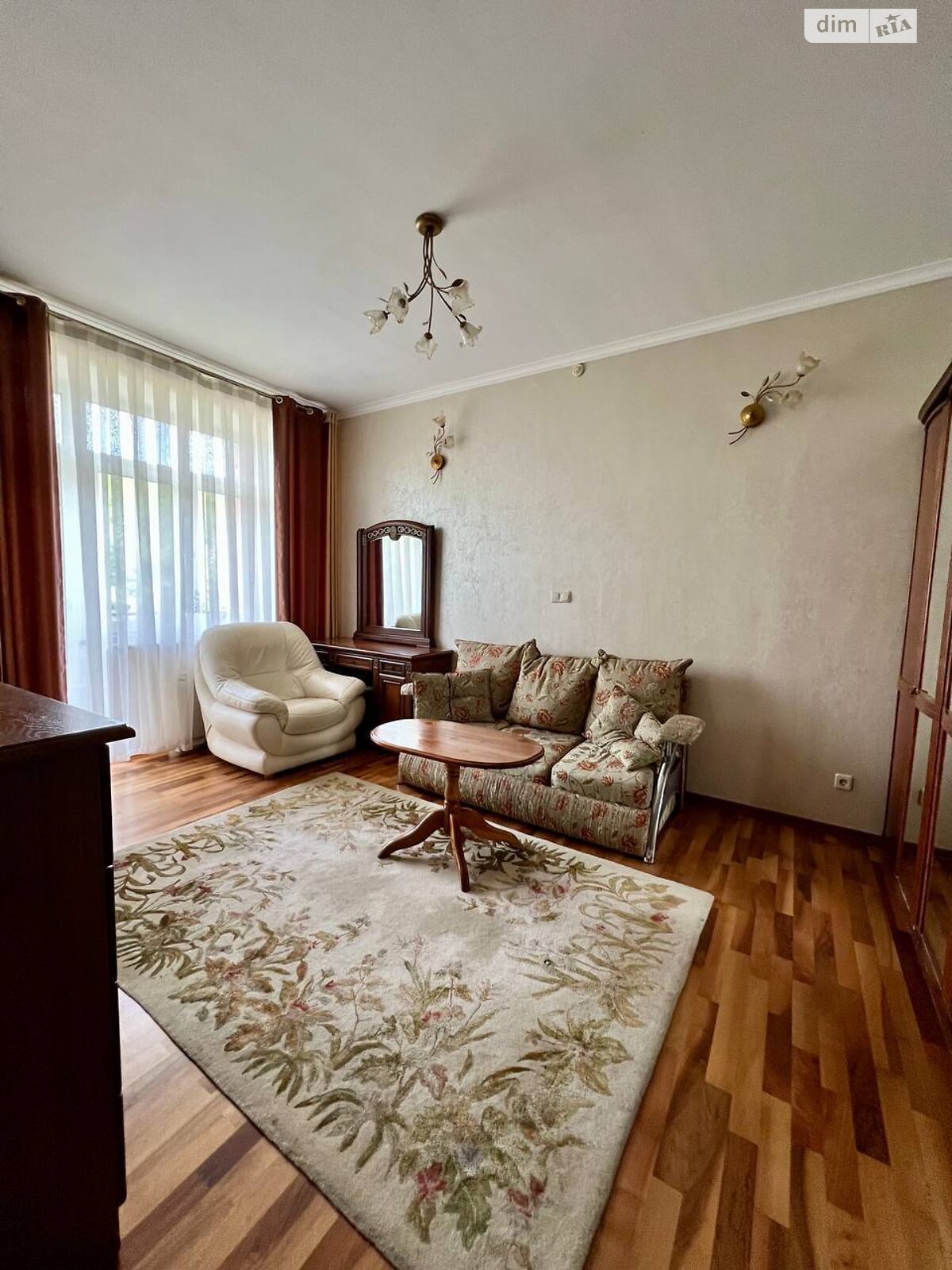 Спеціальне приміщення в Сатанові, Курортна вулиця 19, ціна продажу: 1 800 000 доларів за об’єкт фото 1 Спеціальне приміщення в Сатанові, Курортна вулиця 19, ціна продажу: 1 800 000 доларів за об’єкт фото 1