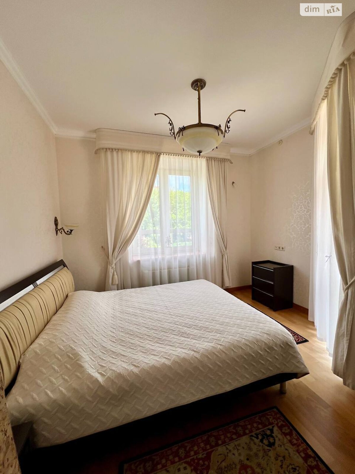 Спеціальне приміщення в Сатанові, Курортна вулиця 19, ціна продажу: 1 800 000 доларів за об’єкт фото 1 Спеціальне приміщення в Сатанові, Курортна вулиця 19, ціна продажу: 1 800 000 доларів за об’єкт фото 1