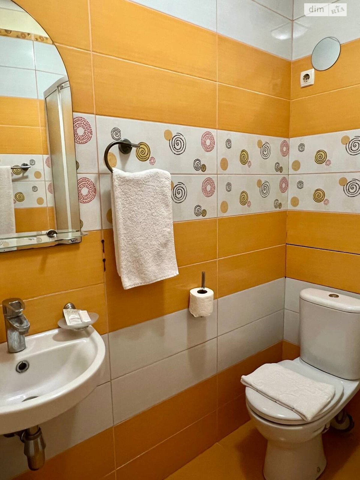 Спеціальне приміщення в Сатанові, Курортна вулиця 19, ціна продажу: 1 800 000 доларів за об’єкт фото 1 Спеціальне приміщення в Сатанові, Курортна вулиця 19, ціна продажу: 1 800 000 доларів за об’єкт фото 1