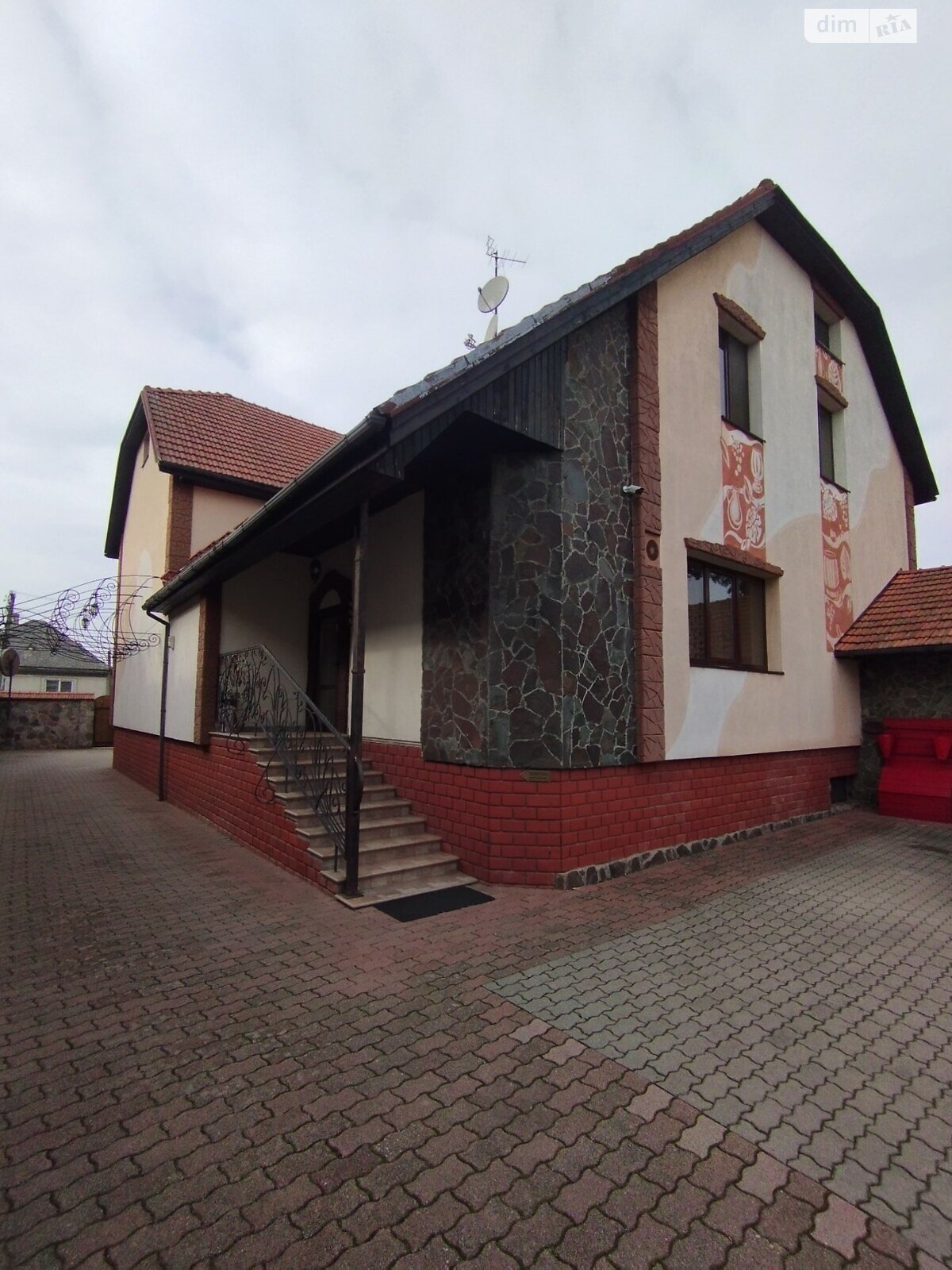 Специальное помещение в Сторожнице, Ужанская улица, цена продажи: 580 000 долларов за объект фото 1 Специальное помещение в Сторожнице, Ужанская улица, цена продажи: 580 000 долларов за объект фото 1