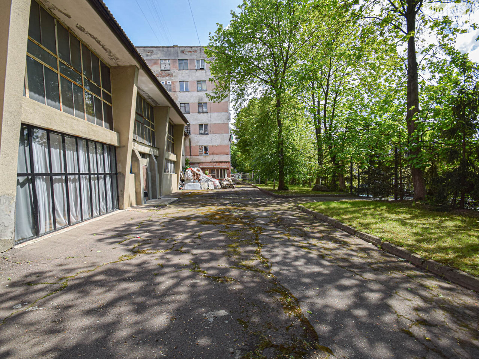 Спеціальне приміщення в Тернополі, продаж по Іванни Блажкевич (Макаренка) вулиця, район Дружба, ціна: 330 000 доларів за об’єкт фото 1