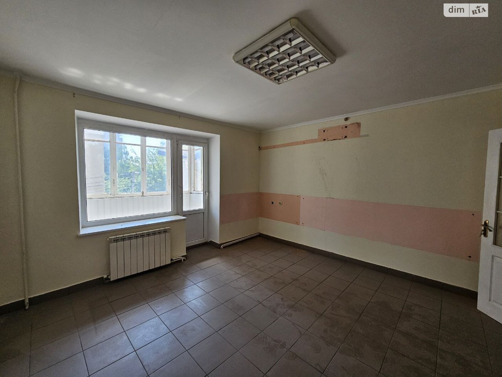 Спеціальне приміщення в Тернополі, продаж по Торговиця (Живова Анатолія) вулиця, район Центр, ціна: 215 000 доларів за об’єкт фото 1 Спеціальне приміщення в Тернополі, продаж по Торговиця (Живова Анатолія) вулиця, район Центр, ціна: 215 000 доларів за об’єкт фото 1