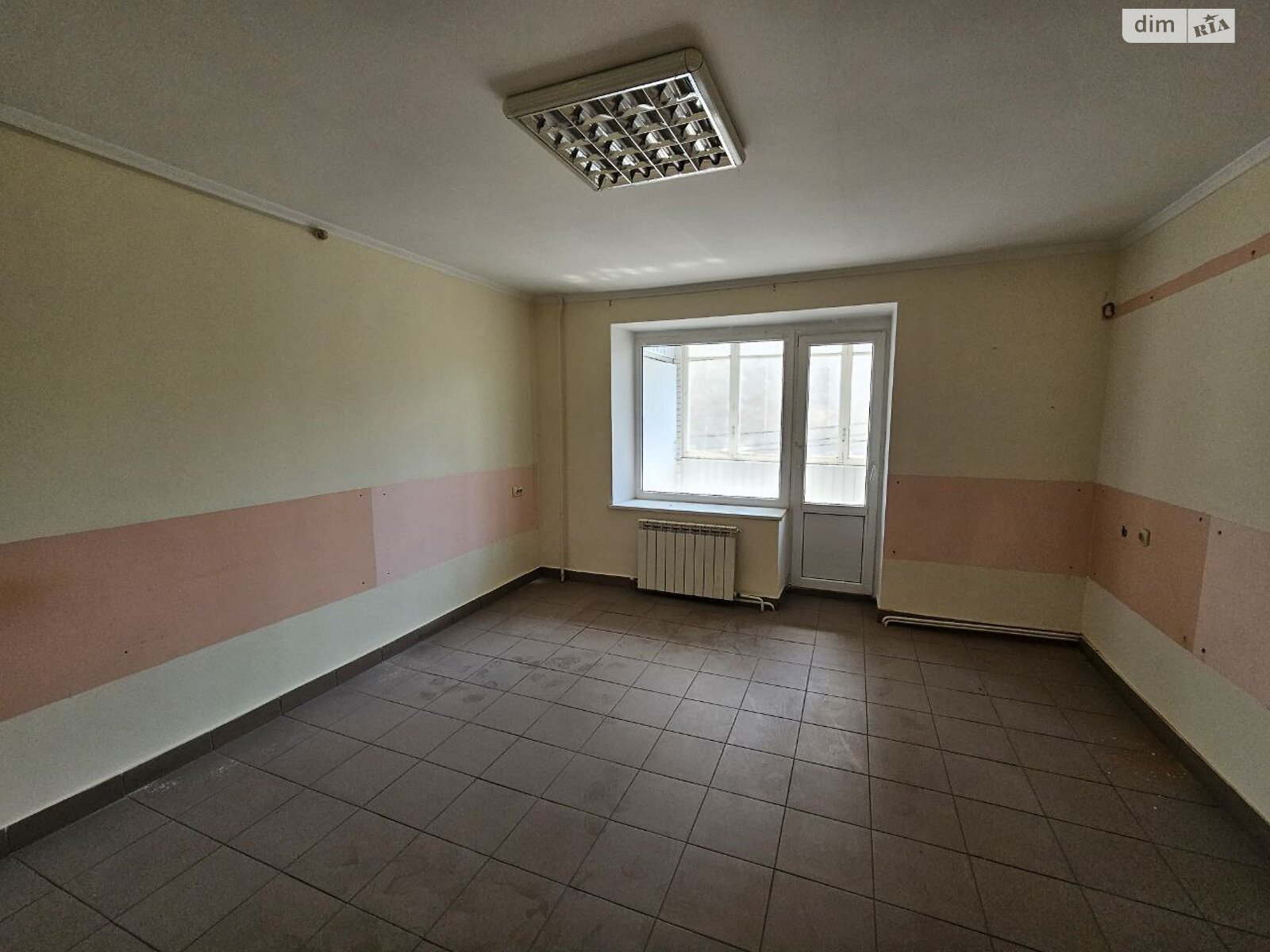 Спеціальне приміщення в Тернополі, продаж по Торговиця (Живова Анатолія) вулиця, район Центр, ціна: 215 000 доларів за об’єкт фото 1 Спеціальне приміщення в Тернополі, продаж по Торговиця (Живова Анатолія) вулиця, район Центр, ціна: 215 000 доларів за об’єкт фото 1