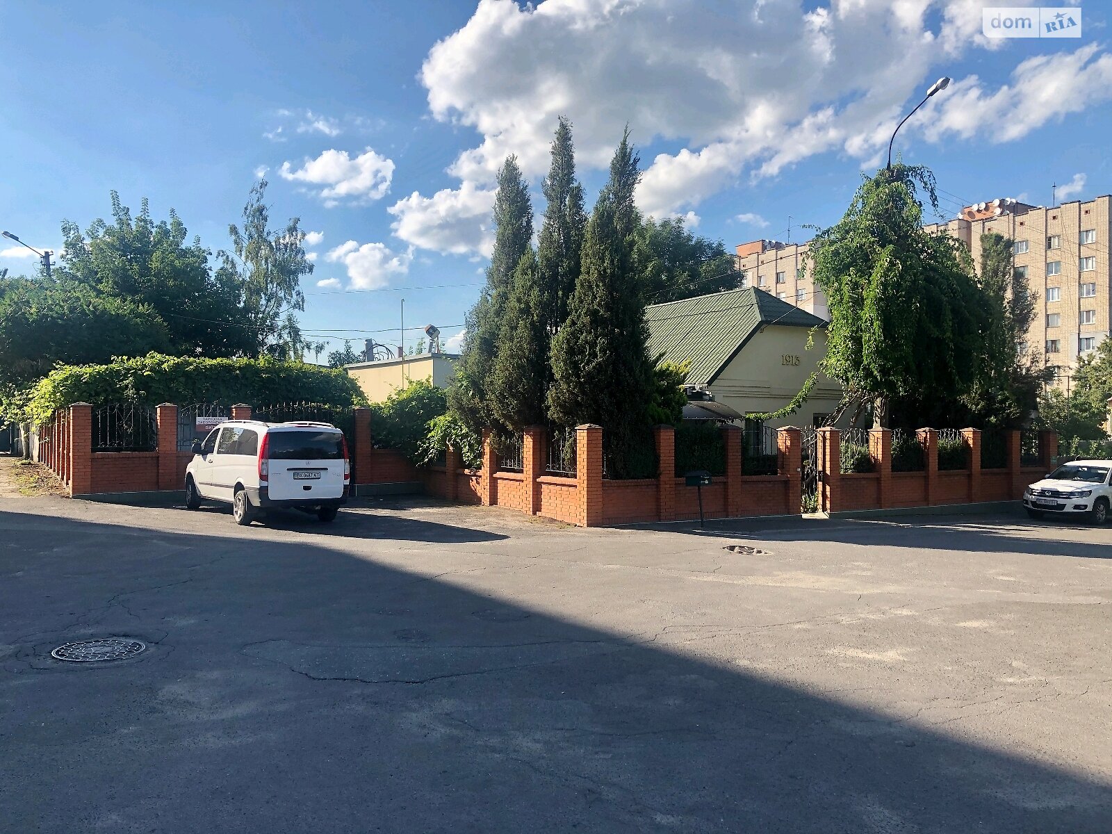 Специальное помещение в Требуховцвх, Хмельницкого Богдана улица, цена продажи: 300 000 долларов за объект фото 1 Специальное помещение в Требуховцвх, Хмельницкого Богдана улица, цена продажи: 300 000 долларов за объект фото 1
