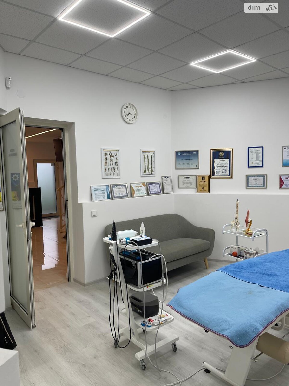 Специальное помещение в Ужгороде, продажа по Заньковецкой улица, район Новый, цена: 400 000 долларов за объект фото 1