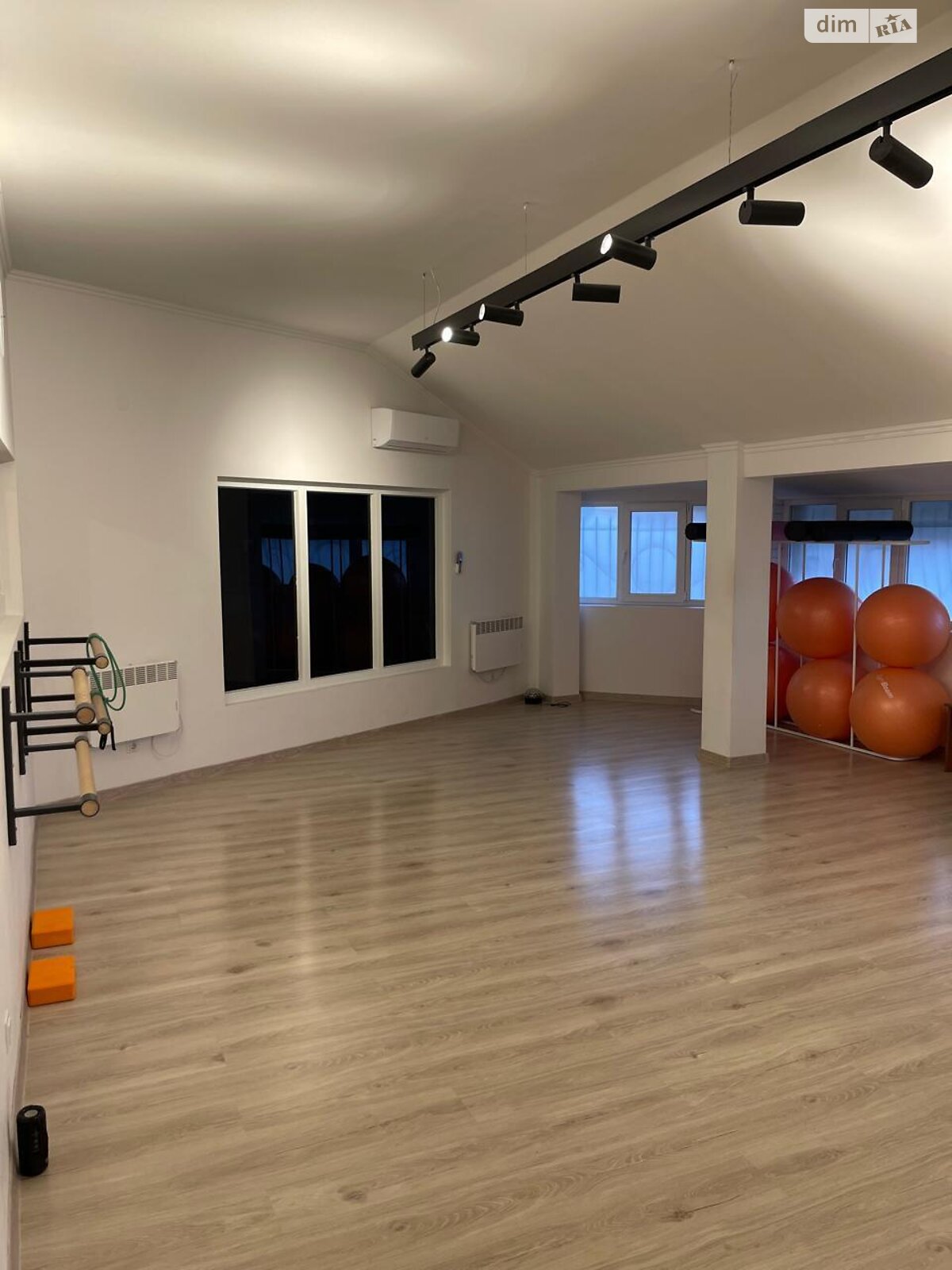 Специальное помещение в Ужгороде, продажа по Заньковецкой улица, район Новый, цена: 400 000 долларов за объект фото 1