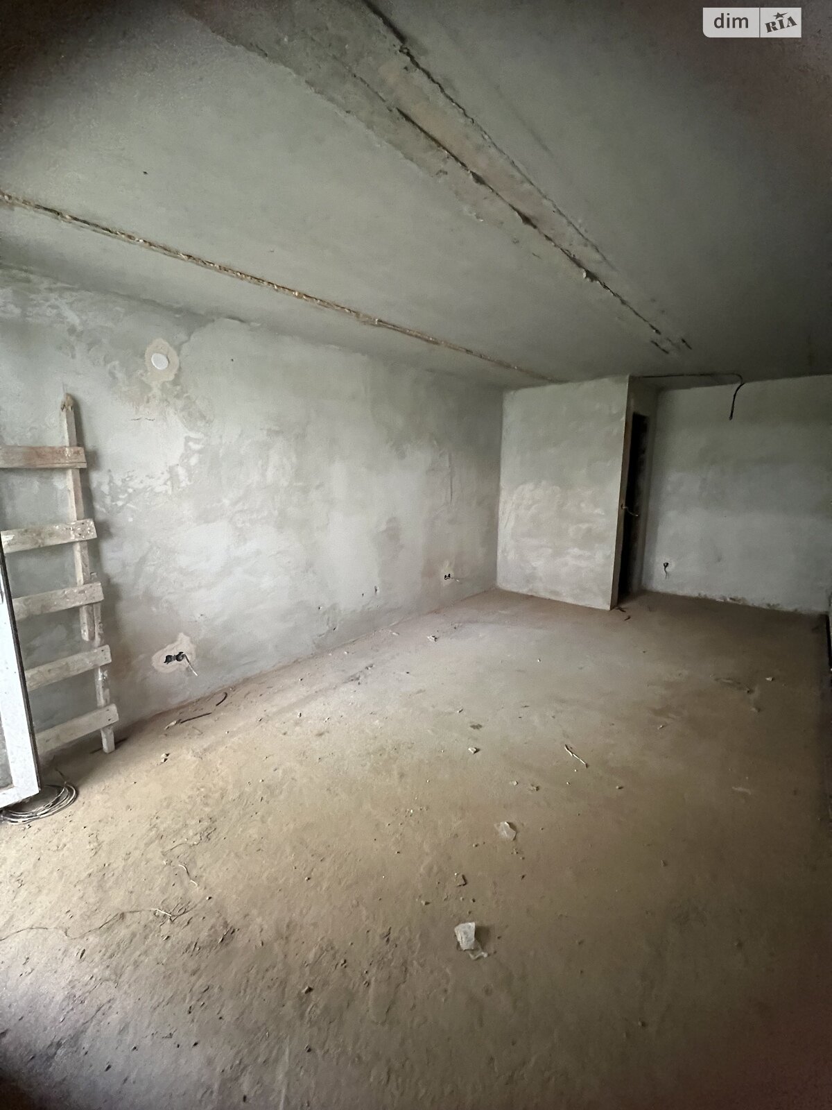 Специальное помещение в Ужгороде, Петра Линтура улица, цена продажи: 13 500 долларов за объект фото 1 Специальное помещение в Ужгороде, Петра Линтура улица, цена продажи: 13 500 долларов за объект фото 1