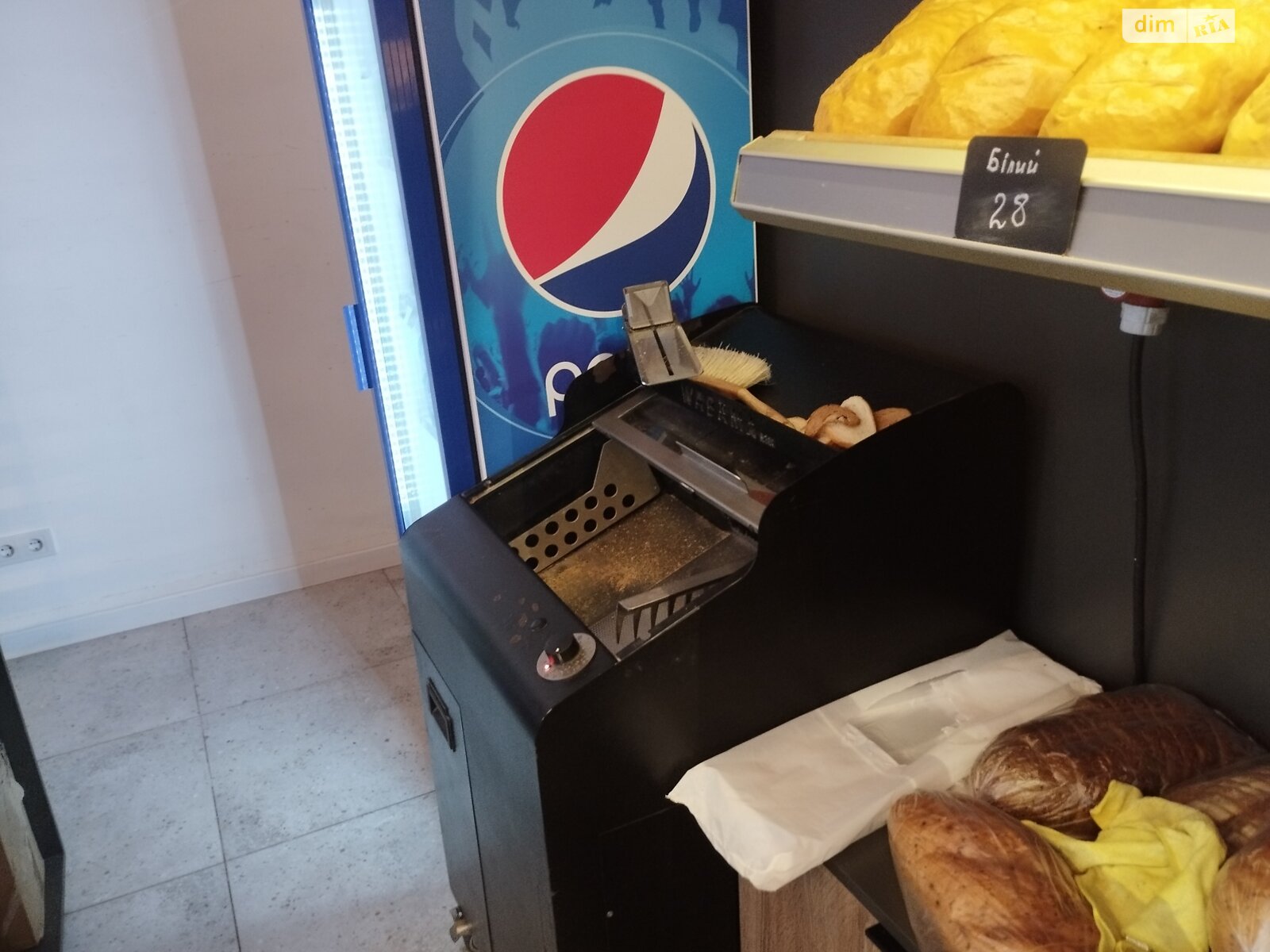 Спеціальне приміщення в Ужгороді, продаж по вул. Національної Гвардії, район Великий Галагов, ціна: 125 000 доларів за об’єкт фото 1 Спеціальне приміщення в Ужгороді, продаж по вул. Національної Гвардії, район Великий Галагов, ціна: 125 000 доларів за об’єкт фото 1