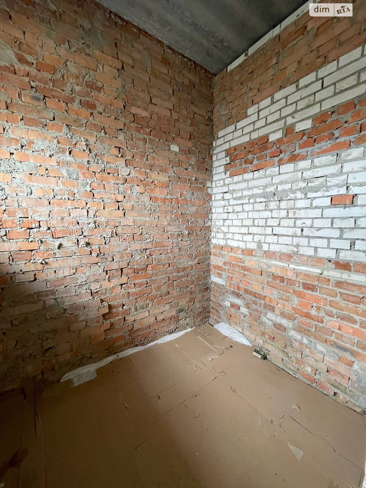Специальное помещение в Виннице, продажа по Коцюбинского проспект 43А, район Ближнее замостье, цена: 4 500 долларов за объект фото 1 Специальное помещение в Виннице, продажа по Коцюбинского проспект 43А, район Ближнее замостье, цена: 4 500 долларов за объект фото 1