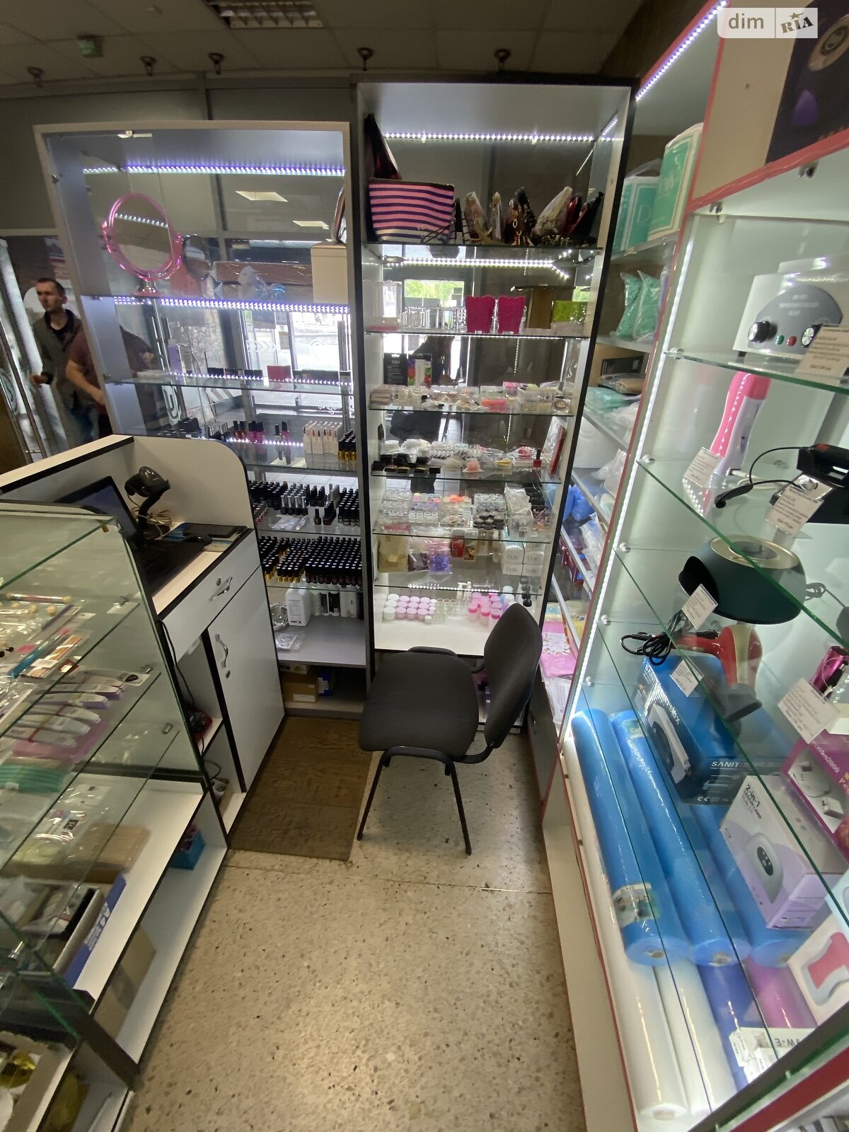 Специальное помещение в Виннице, продажа по Каличанская (Гагарина) площадь, район Центр, цена: 3 500 долларов за объект фото 1 Специальное помещение в Виннице, продажа по Каличанская (Гагарина) площадь, район Центр, цена: 3 500 долларов за объект фото 1