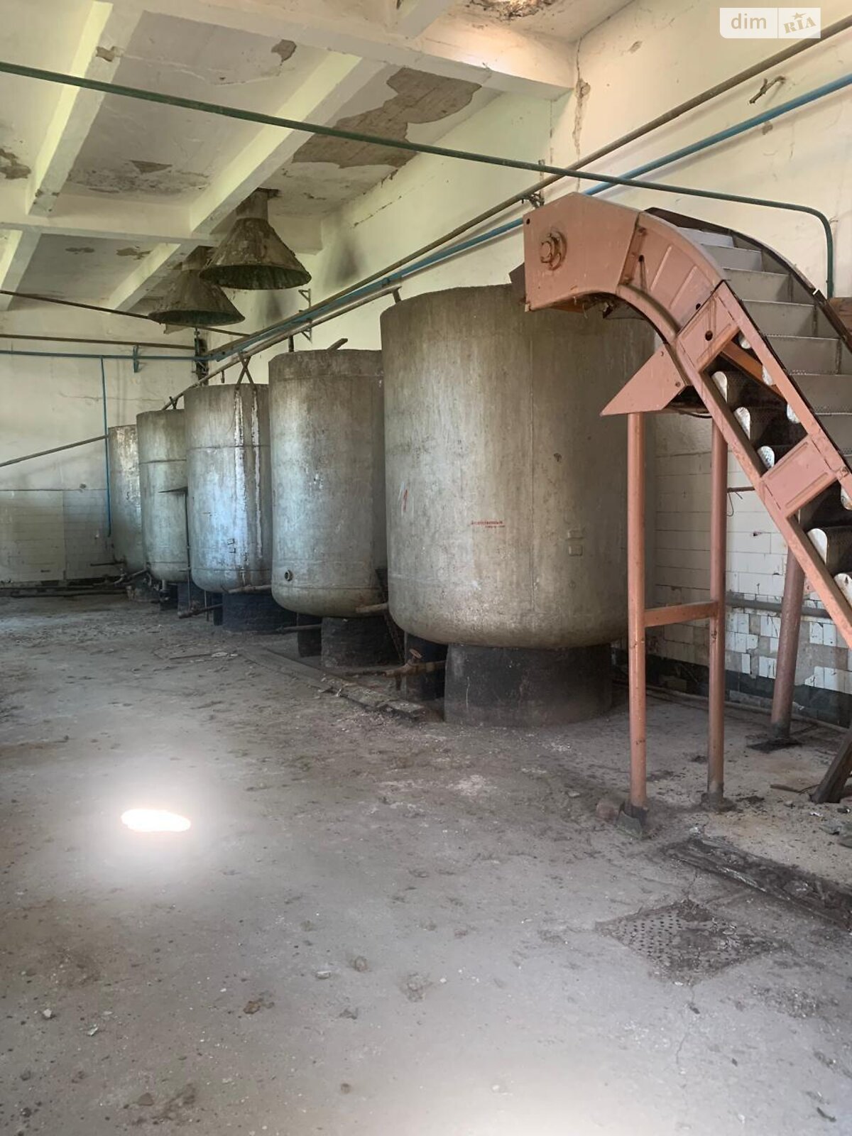 Специальное помещение в Виноградове, продажа по Меденция улица, район Виноградов, цена: 1 200 000 долларов за объект фото 1 Специальное помещение в Виноградове, продажа по Меденция улица, район Виноградов, цена: 1 200 000 долларов за объект фото 1