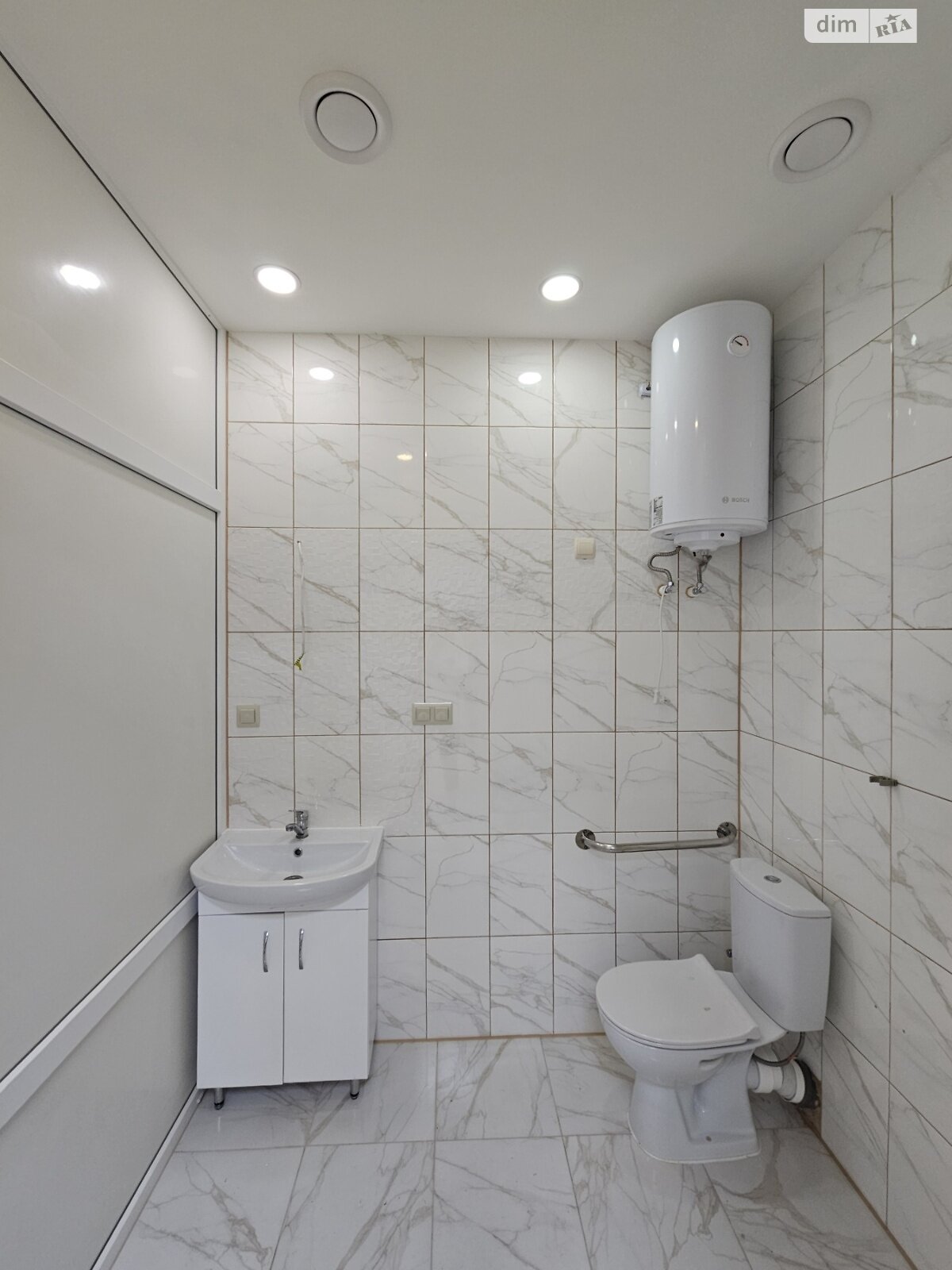 Специальное помещение в Ворзеле, Курортная улица 25А, цена продажи: 44 900 долларов за объект фото 1 Специальное помещение в Ворзеле, Курортная улица 25А, цена продажи: 44 900 долларов за объект фото 1