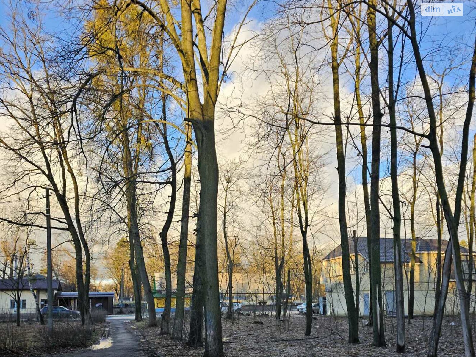 Специальное помещение в Ворзеле, Курортная улица 25А, цена продажи: 44 900 долларов за объект фото 1 Специальное помещение в Ворзеле, Курортная улица 25А, цена продажи: 44 900 долларов за объект фото 1