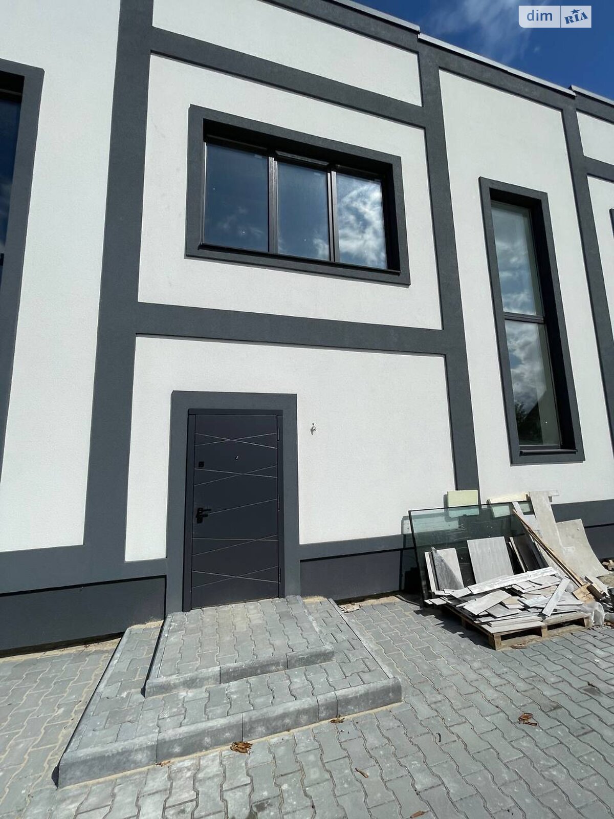 двухэтажный таунхаус, 110 кв. м, кирпич. Продажа в Агрономичном фото 1