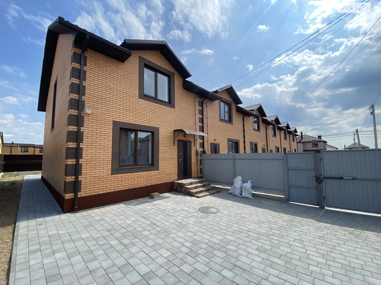 двухэтажный таунхаус, 108 кв. м, кирпич. Продажа в Агрономичном фото 1 двухэтажный таунхаус, 108 кв. м, кирпич. Продажа в Агрономичном фото 1