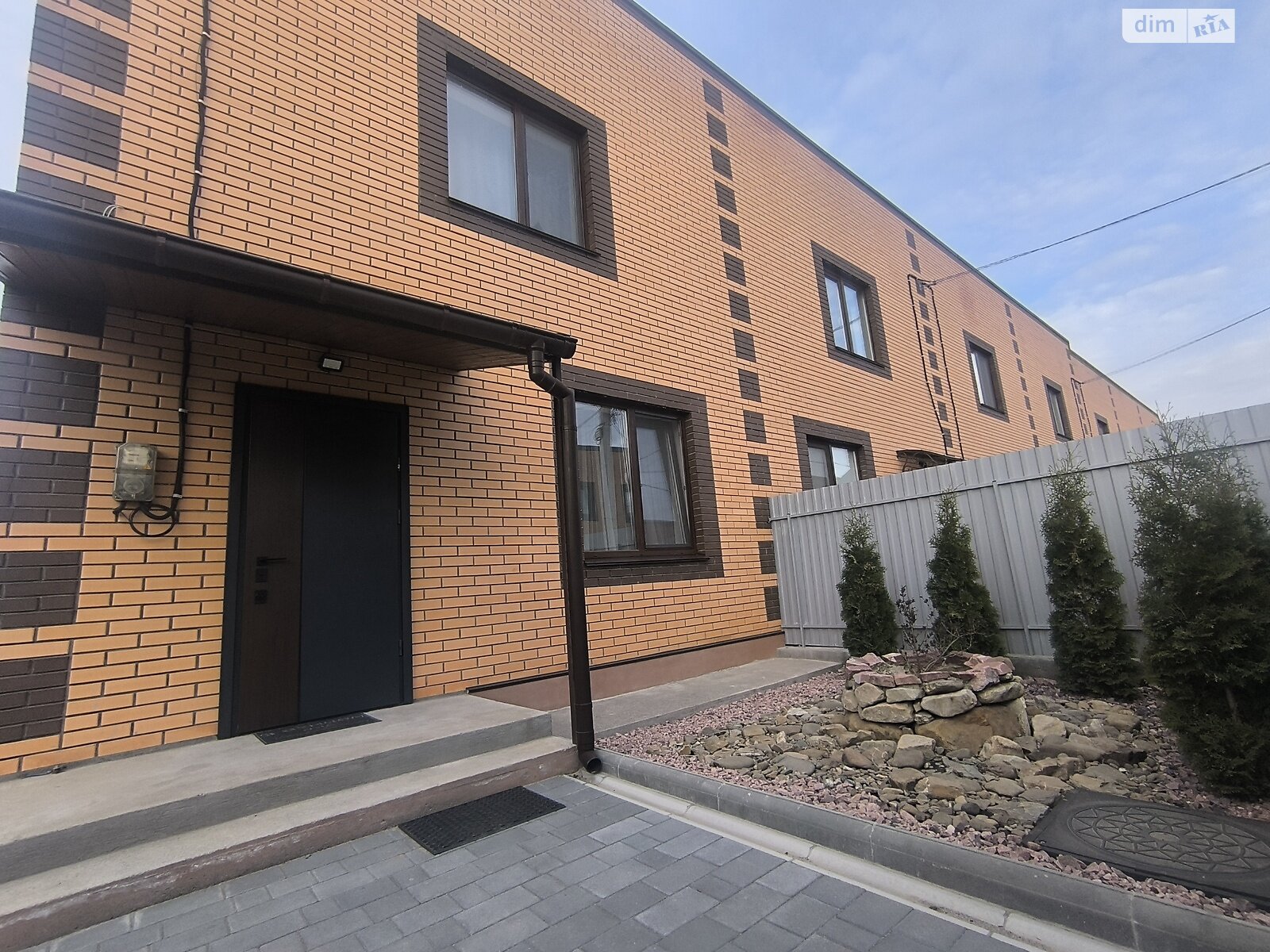 двоповерховий таунхаус, 104.3 кв. м, цегла. Продаж у Агрономічному фото 1 двоповерховий таунхаус, 104.3 кв. м, цегла. Продаж у Агрономічному фото 1