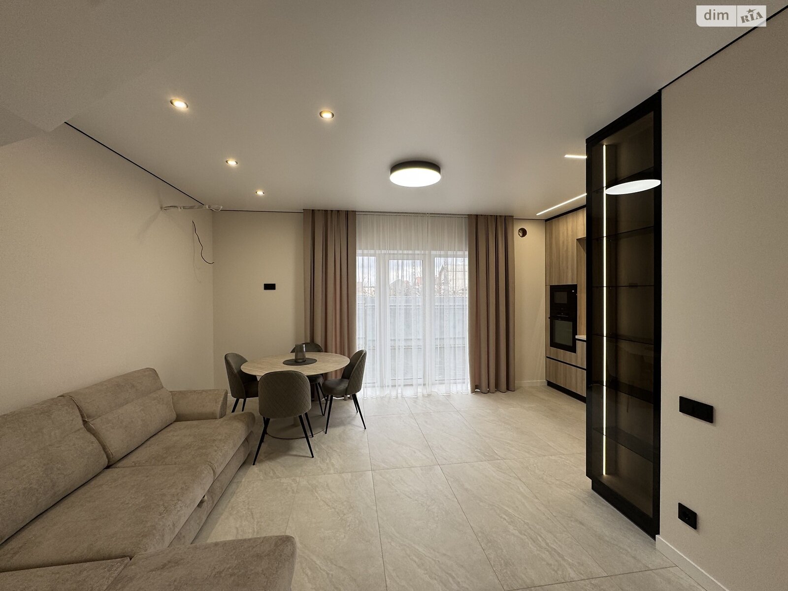 двухэтажный таунхаус, 100 кв. м, кирпич. Продажа в Агрономичном фото 1