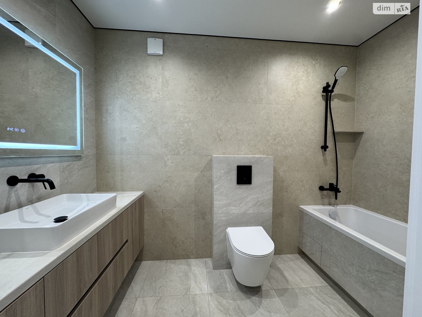 двухэтажный таунхаус, 100 кв. м, кирпич. Продажа в Агрономичном фото 1