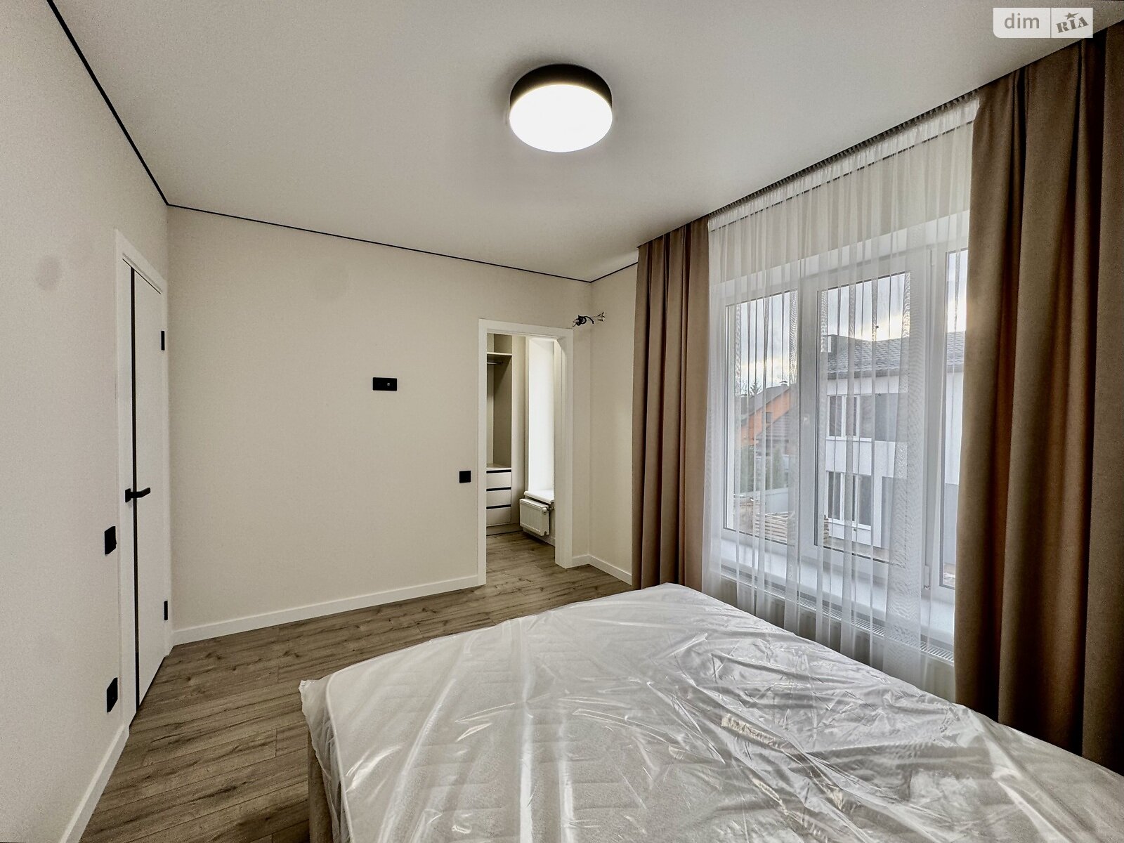 двухэтажный таунхаус, 100 кв. м, кирпич. Продажа в Агрономичном фото 1