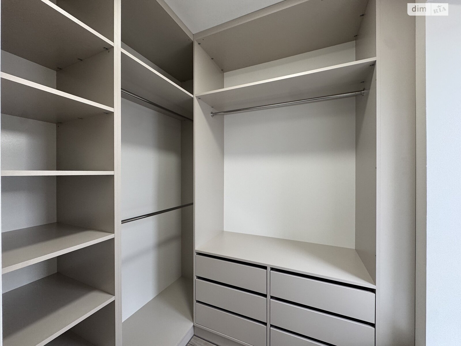 двухэтажный таунхаус, 100 кв. м, кирпич. Продажа в Агрономичном фото 1