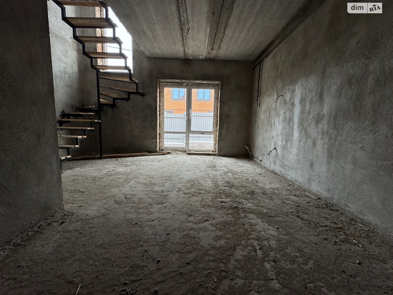 двухэтажный таунхаус, 1.3 кв. м, кирпич. Продажа в Агрономичном фото 1