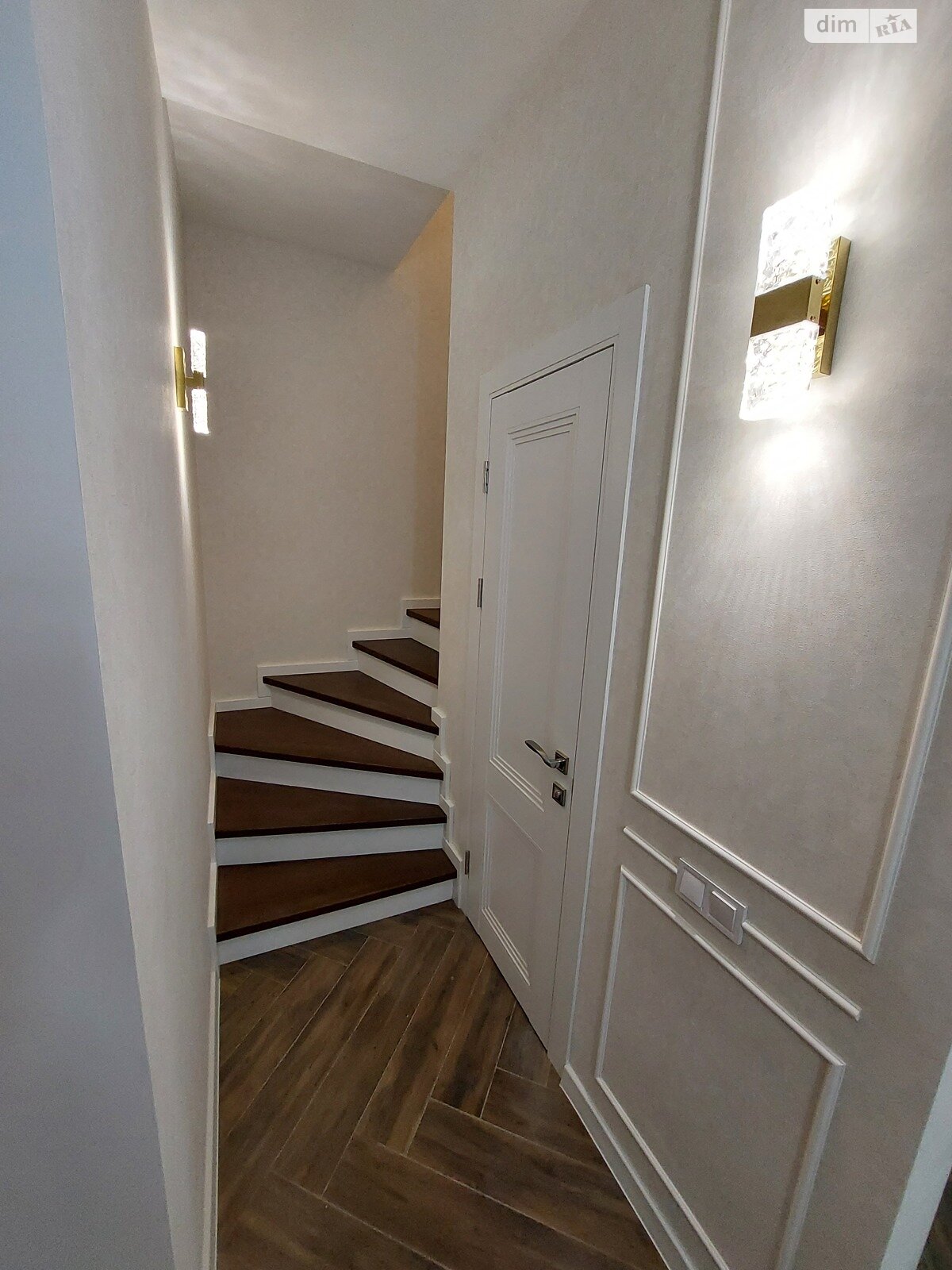 двухэтажный таунхаус, 90 кв. м, кирпич. Продажа в Агрономичном фото 1 двухэтажный таунхаус, 90 кв. м, кирпич. Продажа в Агрономичном фото 1