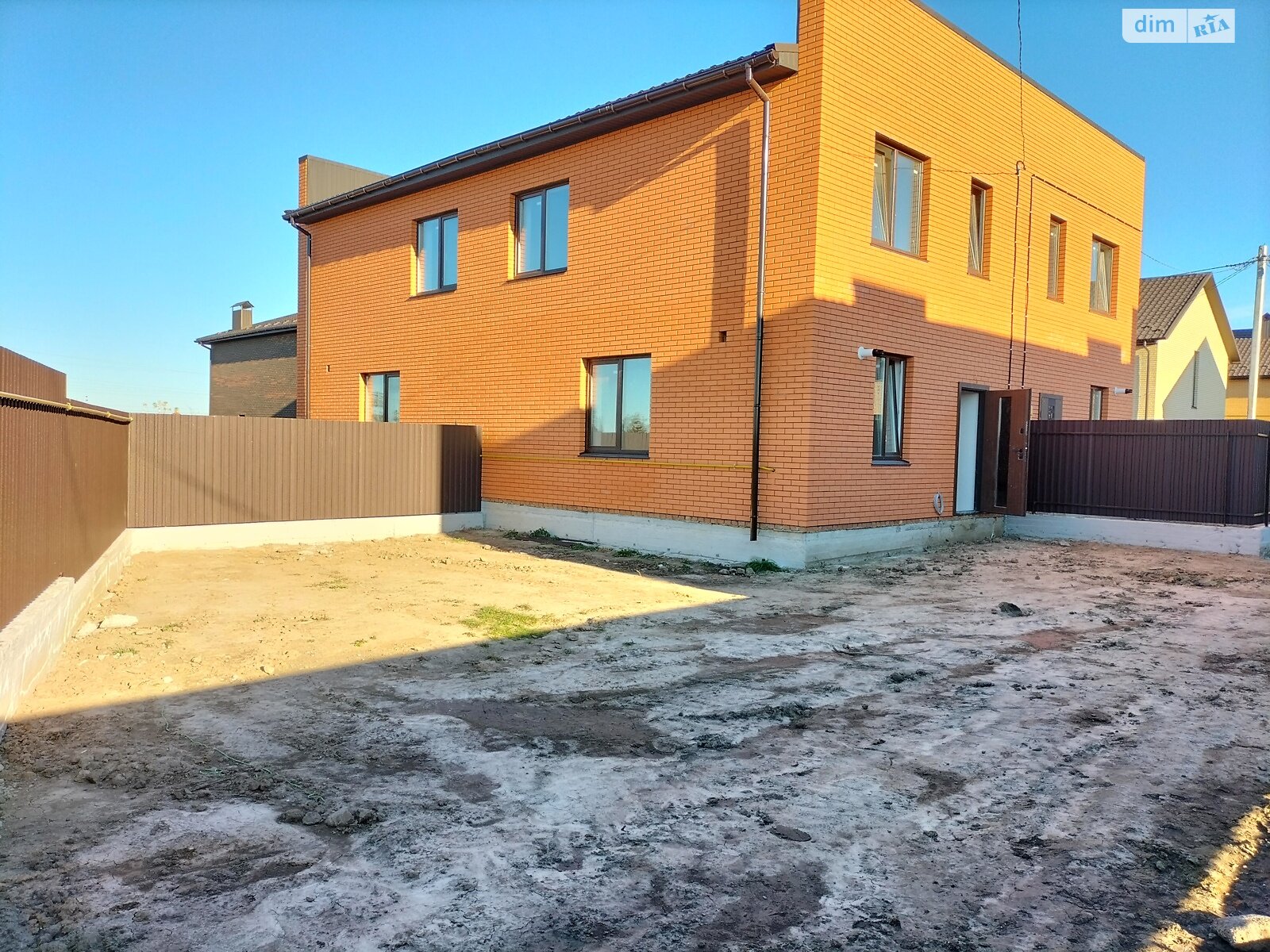 двухэтажный таунхаус, 70 кв. м, кирпич. Продажа в Агрономичном фото 1 двухэтажный таунхаус, 70 кв. м, кирпич. Продажа в Агрономичном фото 1