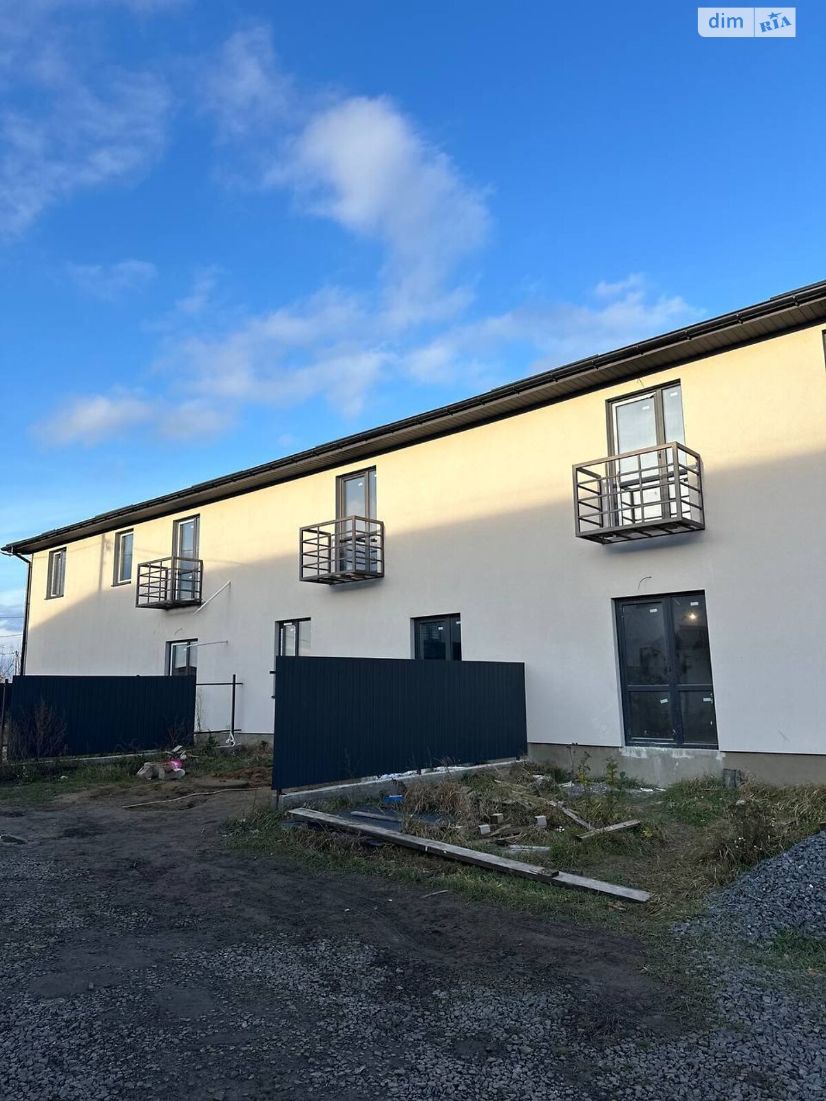 двухэтажный таунхаус, 90 кв. м, газобетон. Продажа в Агрономичном фото 1