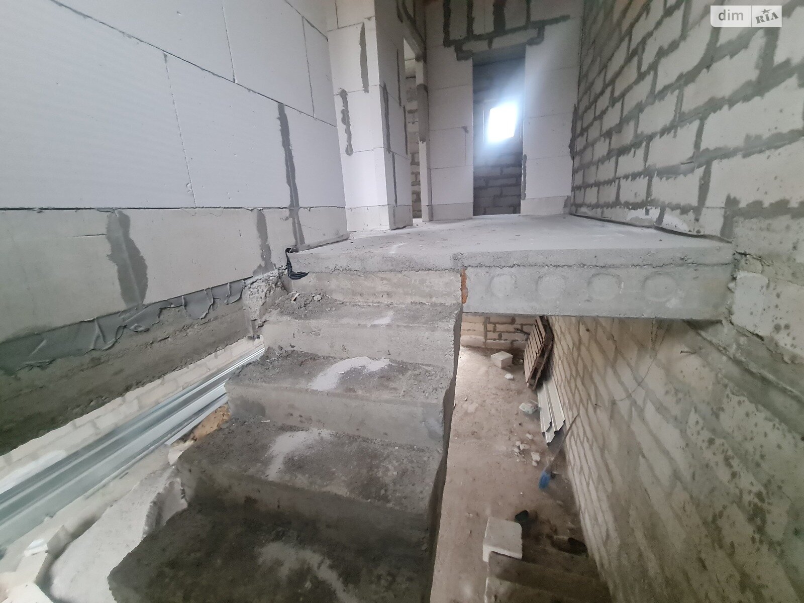 двухэтажный таунхаус, 96 кв. м, газобетон. Продажа в Александровке фото 1 двухэтажный таунхаус, 96 кв. м, газобетон. Продажа в Александровке фото 1