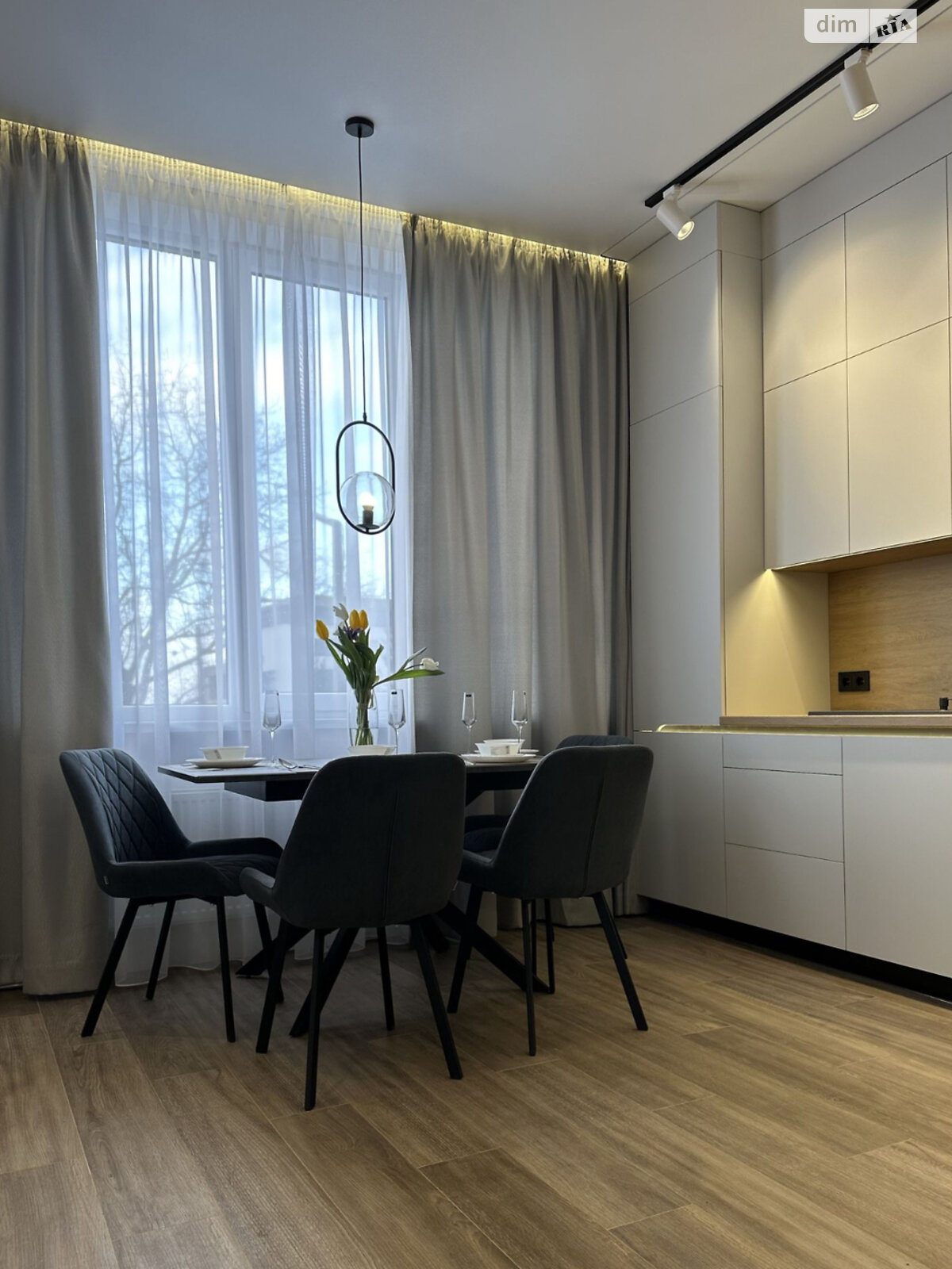 трехэтажный таунхаус, 119 кв. м, пеноблок. Продажа в Авангарде фото 1 трехэтажный таунхаус, 119 кв. м, пеноблок. Продажа в Авангарде фото 1