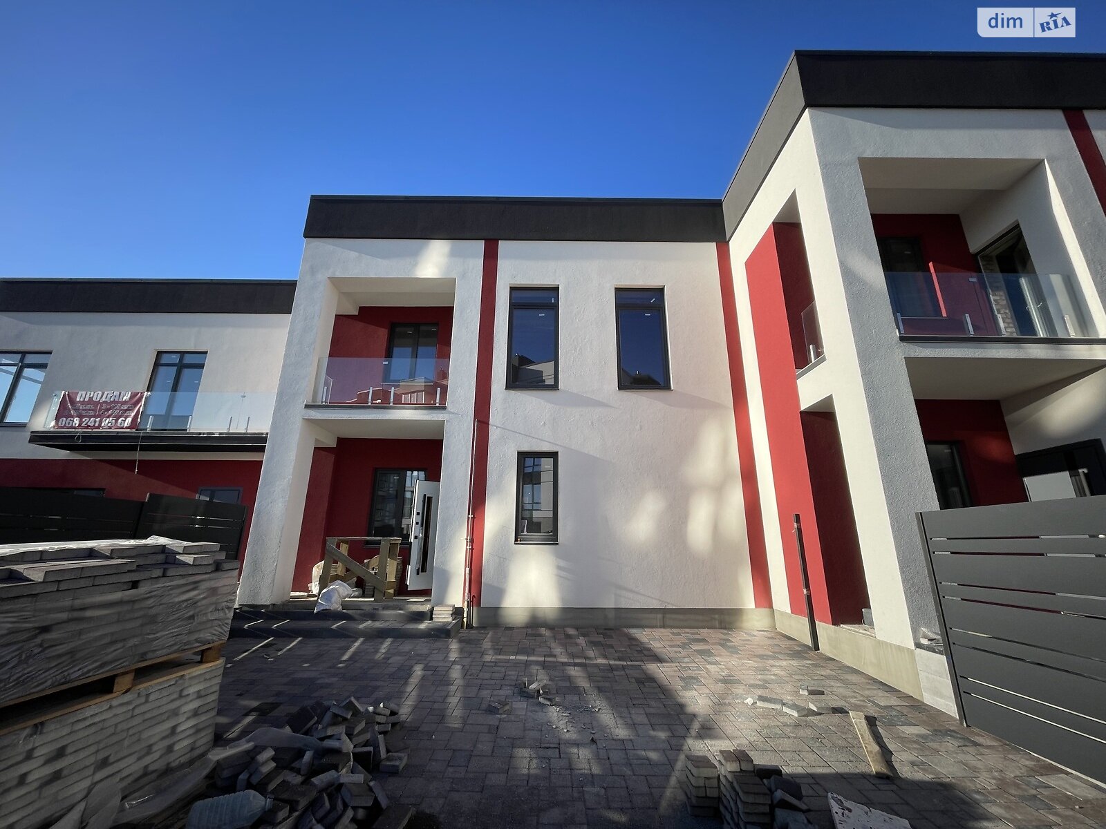 двухэтажный таунхаус, 114.2 кв. м, кирпич. Продажа в Бармаках фото 1