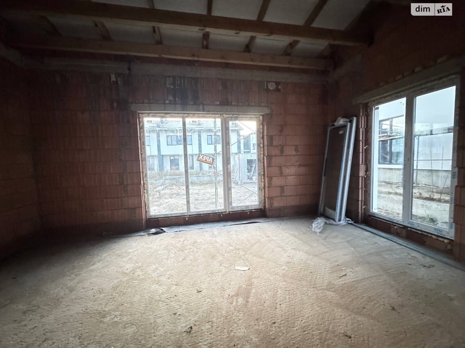 одноэтажный таунхаус, 68 кв. м, кирпич. Продажа в Бармаках фото 1