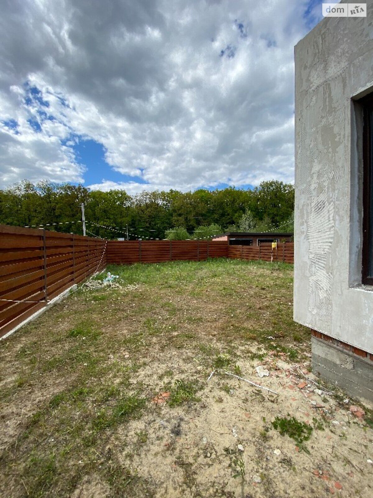 двоповерховий таунхаус з мансардним поверхом, 130.7 кв. м, цегла. Продаж у Басівці фото 1 двоповерховий таунхаус з мансардним поверхом, 130.7 кв. м, цегла. Продаж у Басівці фото 1