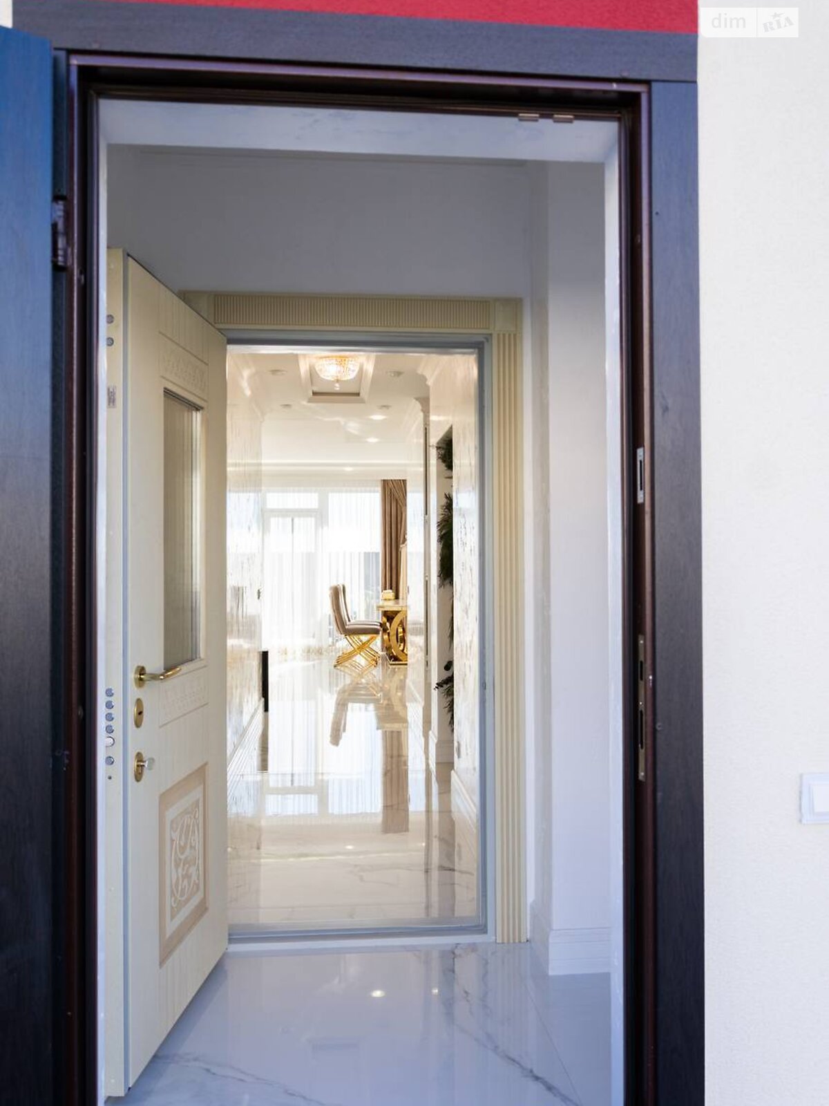 двоповерховий таунхаус, 147 кв. м, цегла. Продаж у Байківці фото 1 двоповерховий таунхаус, 147 кв. м, цегла. Продаж у Байківці фото 1