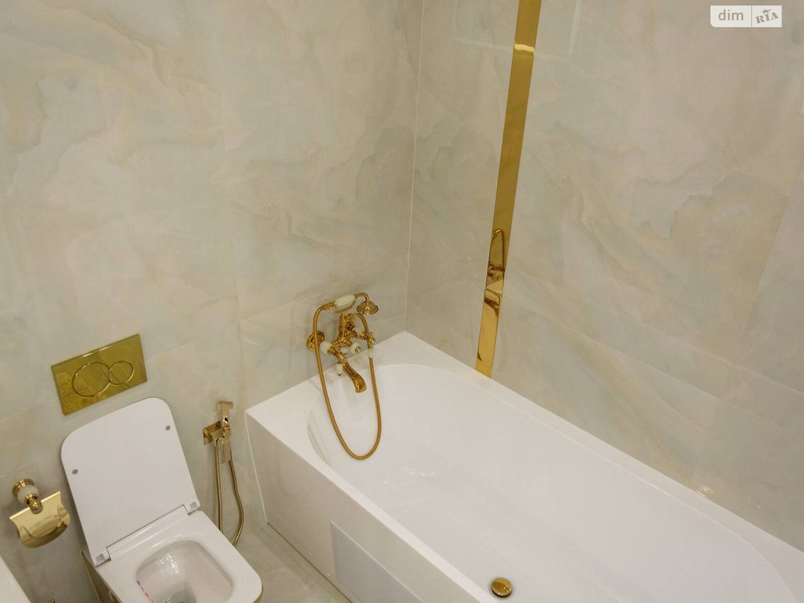 двоповерховий таунхаус, 147 кв. м, цегла. Продаж у Байківці фото 1 двоповерховий таунхаус, 147 кв. м, цегла. Продаж у Байківці фото 1