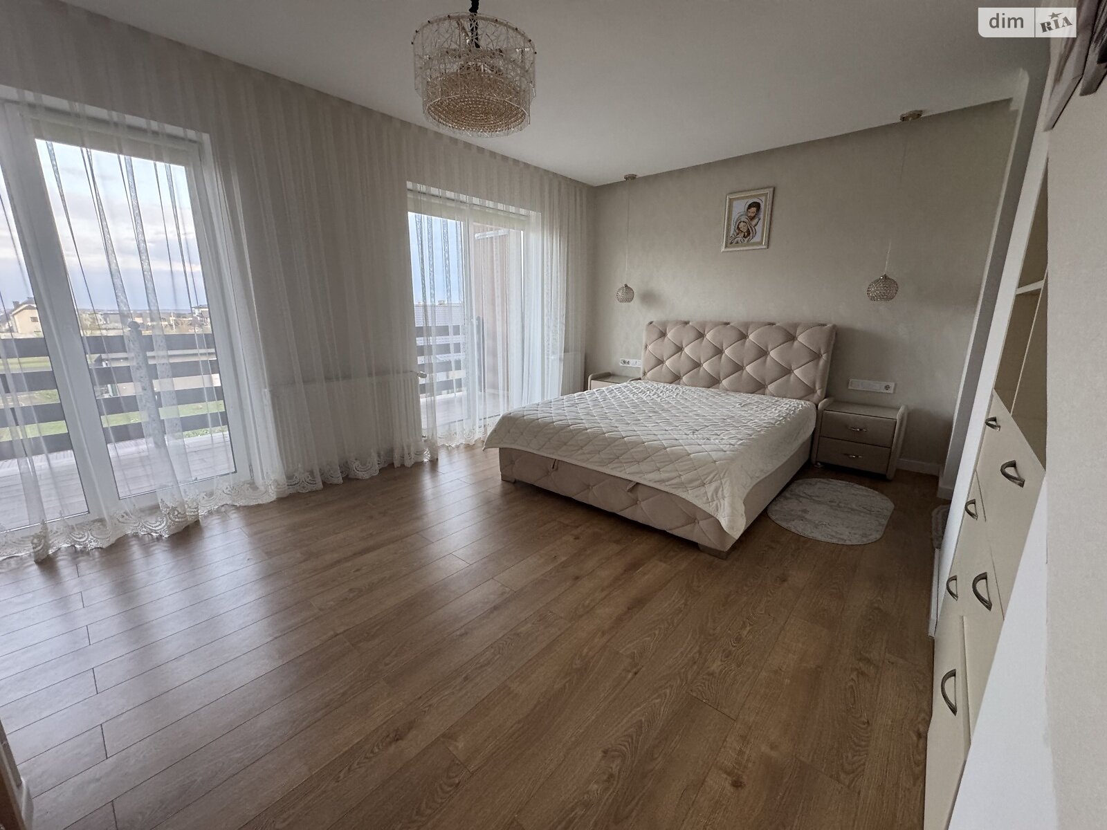 триповерховий таунхаус, 224 кв. м, кирпич. Продаж у Байківці фото 1 триповерховий таунхаус, 224 кв. м, кирпич. Продаж у Байківці фото 1
