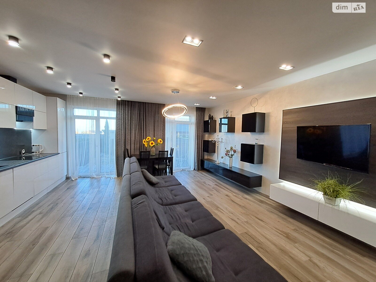 двухэтажный таунхаус, 157 кв. м, кирпич. Продажа в Байковцах фото 1