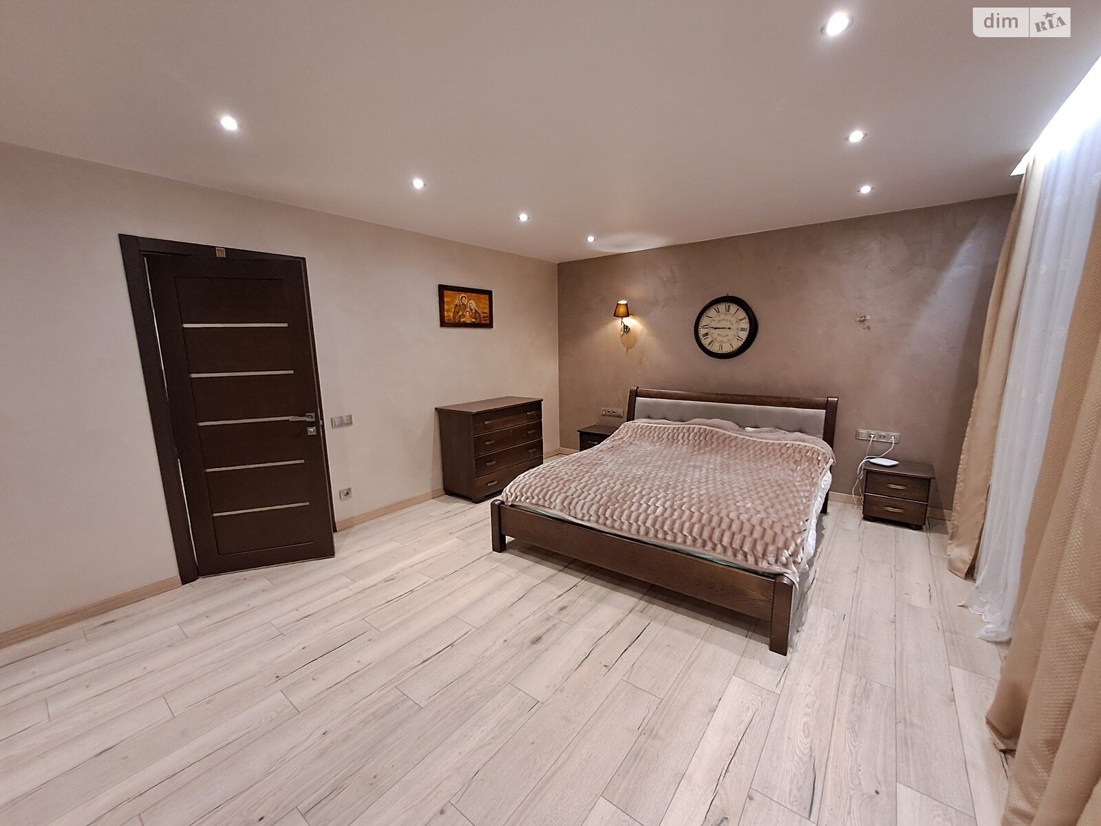 двухэтажный таунхаус, 157 кв. м, кирпич. Продажа в Байковцах фото 1