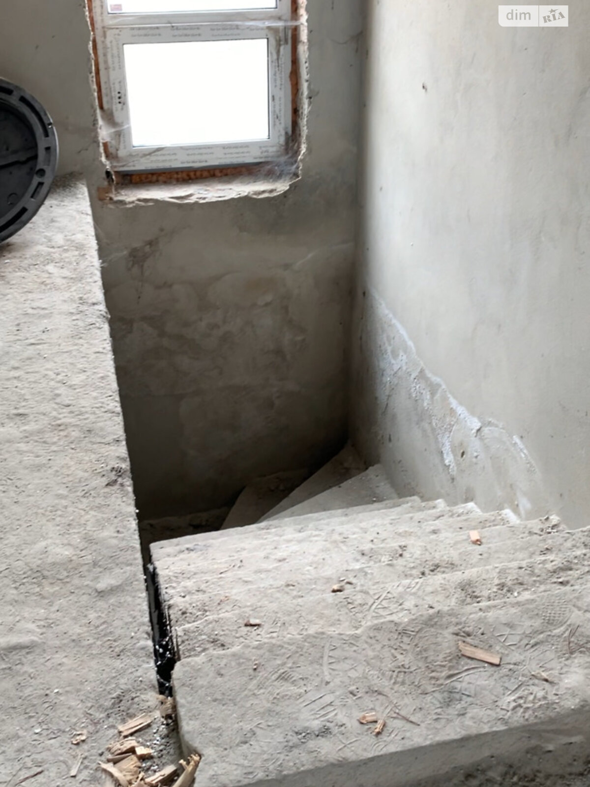 трехэтажный таунхаус, 156 кв. м, кирпич. Продажа в Байковцах фото 1 трехэтажный таунхаус, 156 кв. м, кирпич. Продажа в Байковцах фото 1