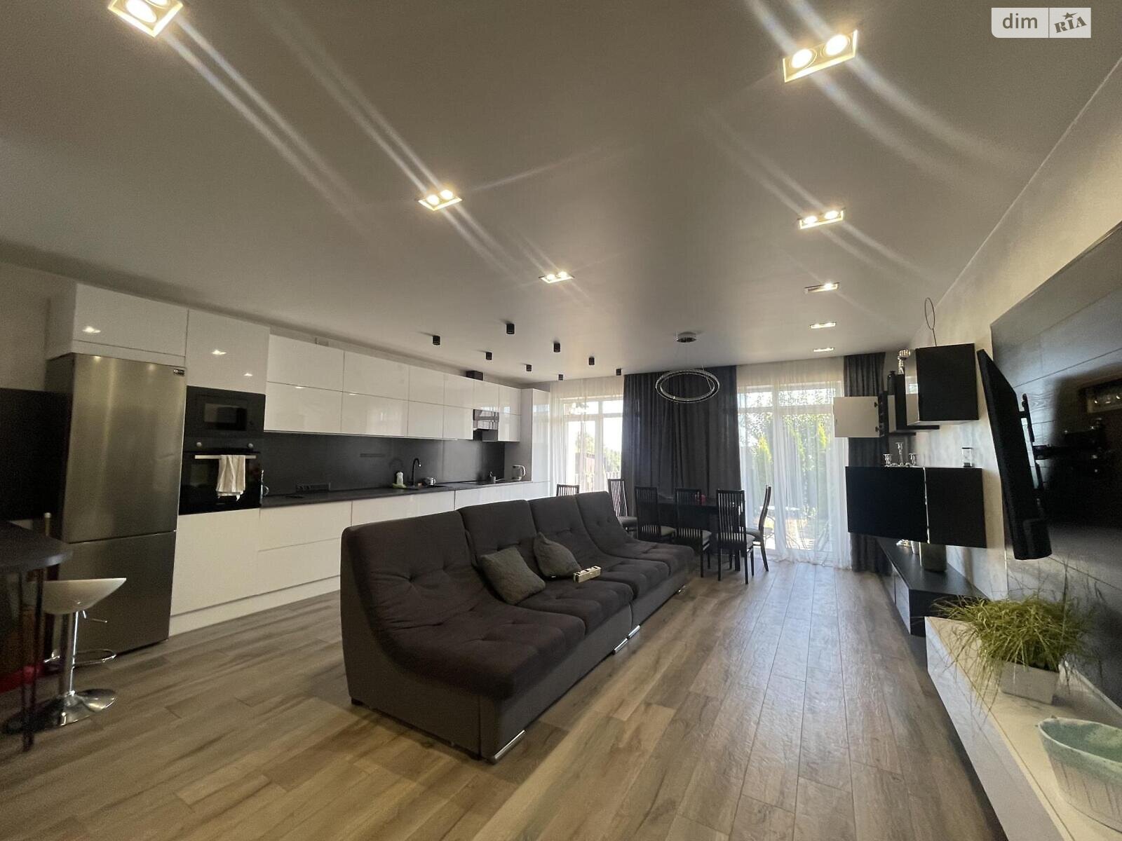 двухэтажный таунхаус, 156 кв. м, кирпич. Продажа в Байковцах фото 1