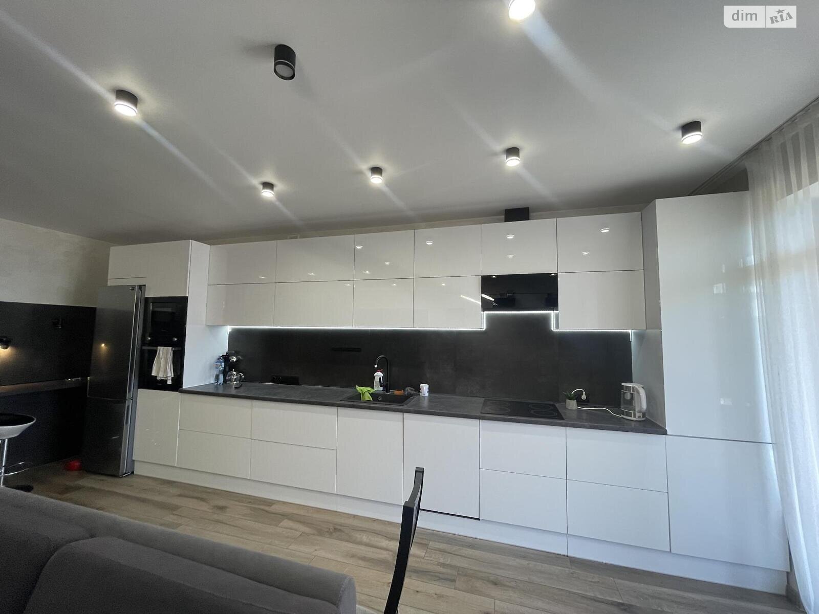 двухэтажный таунхаус, 156 кв. м, кирпич. Продажа в Байковцах фото 1