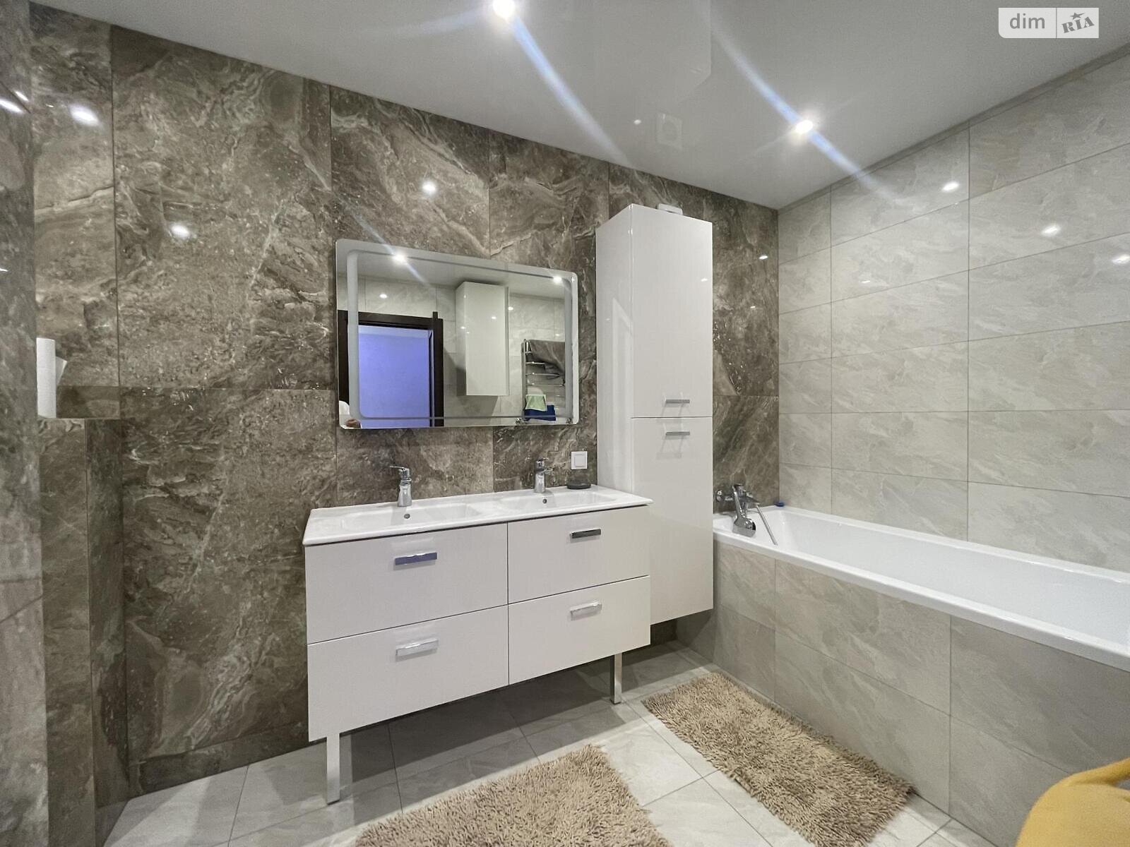 двухэтажный таунхаус, 156 кв. м, кирпич. Продажа в Байковцах фото 1