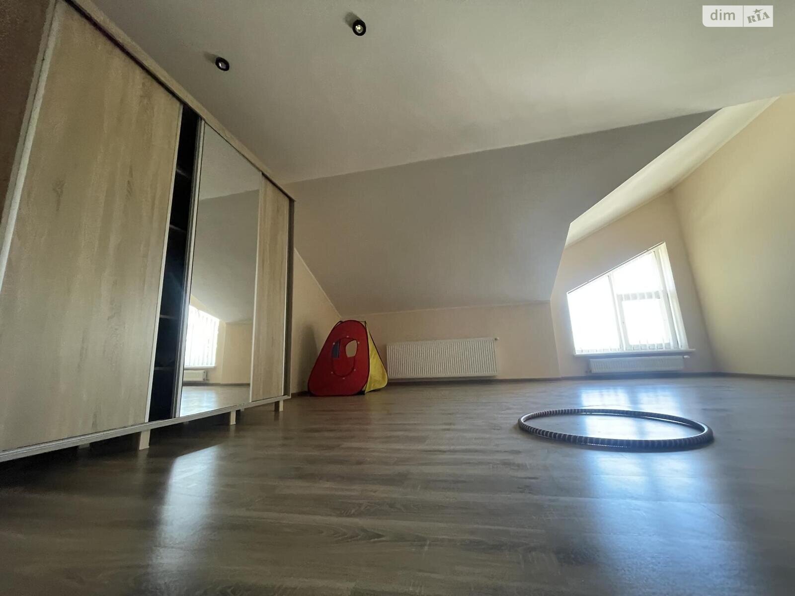 двухэтажный таунхаус, 156 кв. м, кирпич. Продажа в Байковцах фото 1