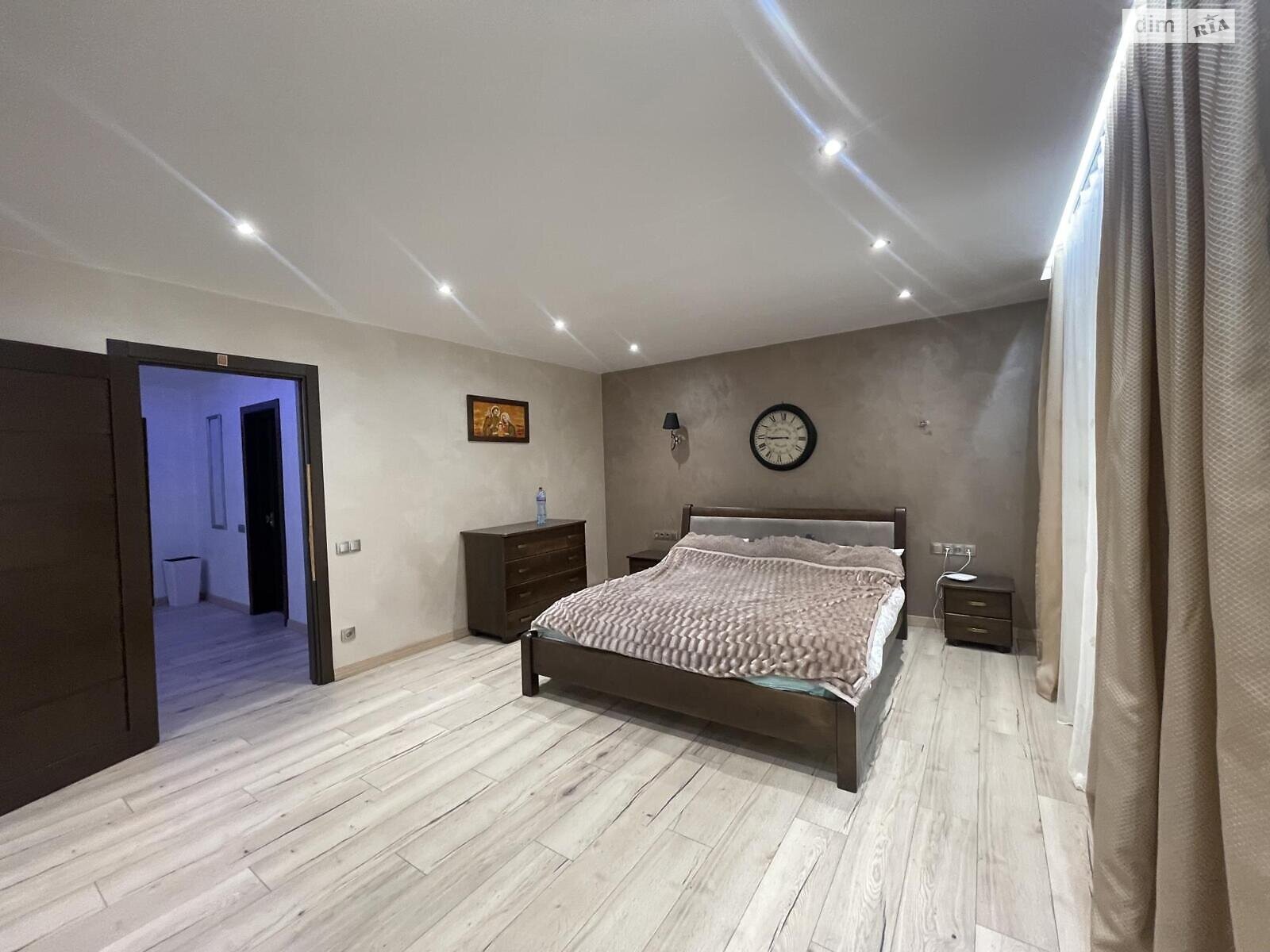 двухэтажный таунхаус, 156 кв. м, кирпич. Продажа в Байковцах фото 1