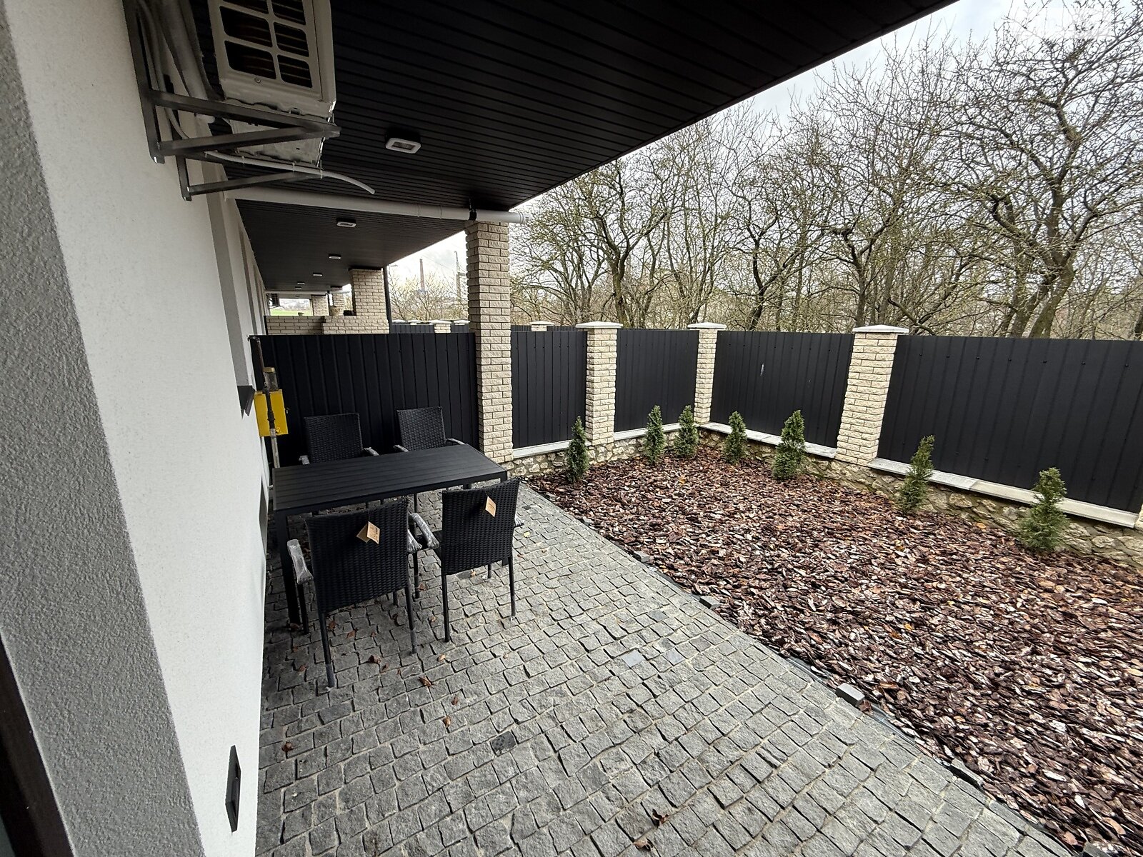 двухэтажный таунхаус, 140 кв. м, кирпич. Продажа в Байковцах фото 1