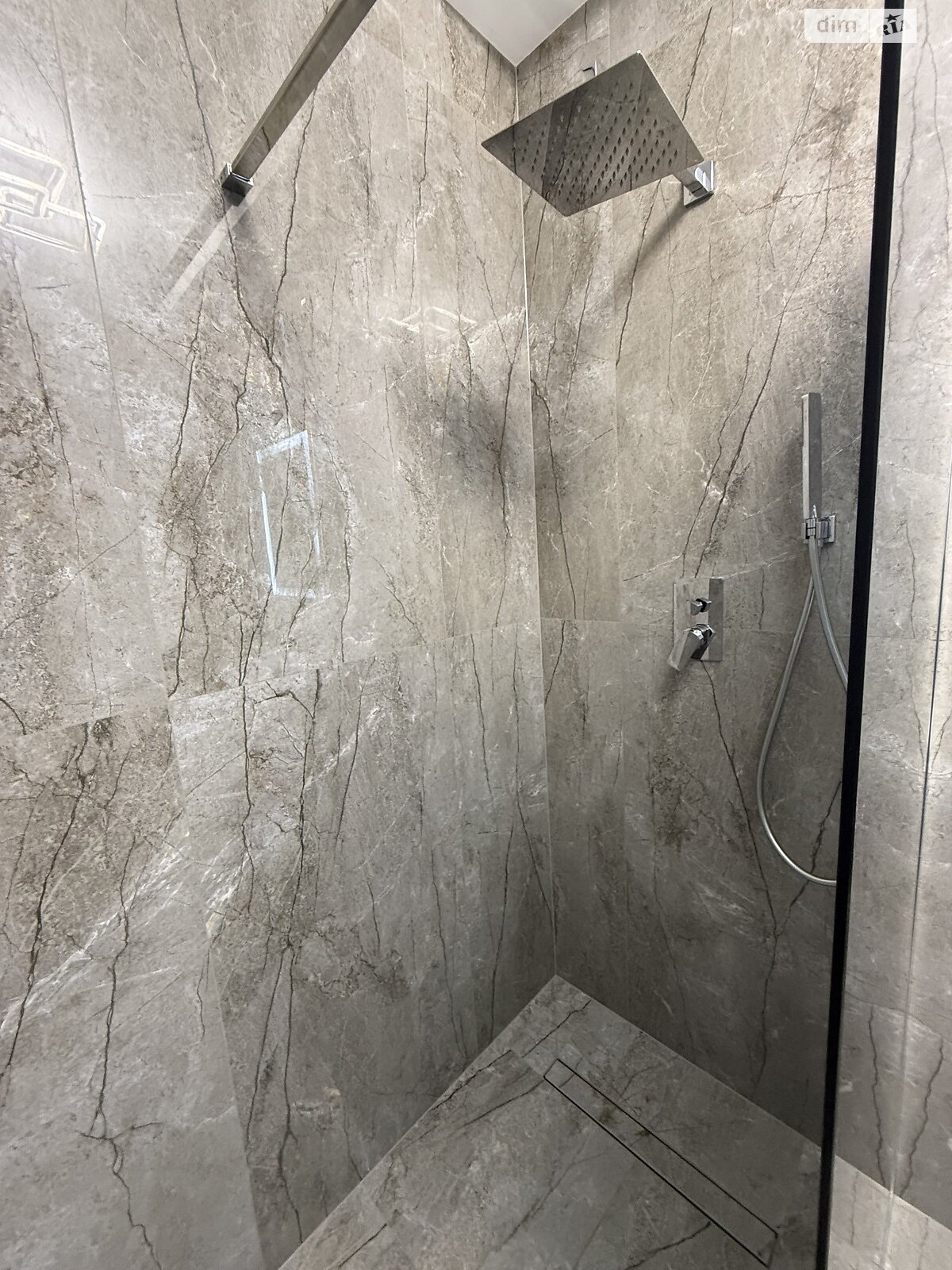 двухэтажный таунхаус, 140 кв. м, кирпич. Продажа в Байковцах фото 1