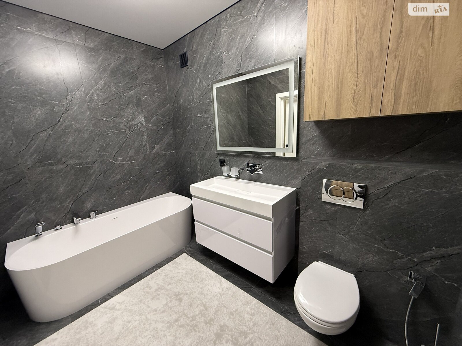 двухэтажный таунхаус, 140 кв. м, кирпич. Продажа в Байковцах фото 1