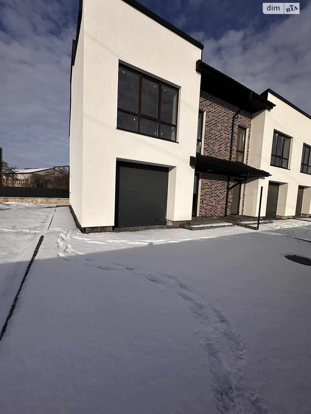 двоповерховий таунхаус, 134.5 кв. м, цегла. Продаж у Байківці фото 1 двоповерховий таунхаус, 134.5 кв. м, цегла. Продаж у Байківці фото 1