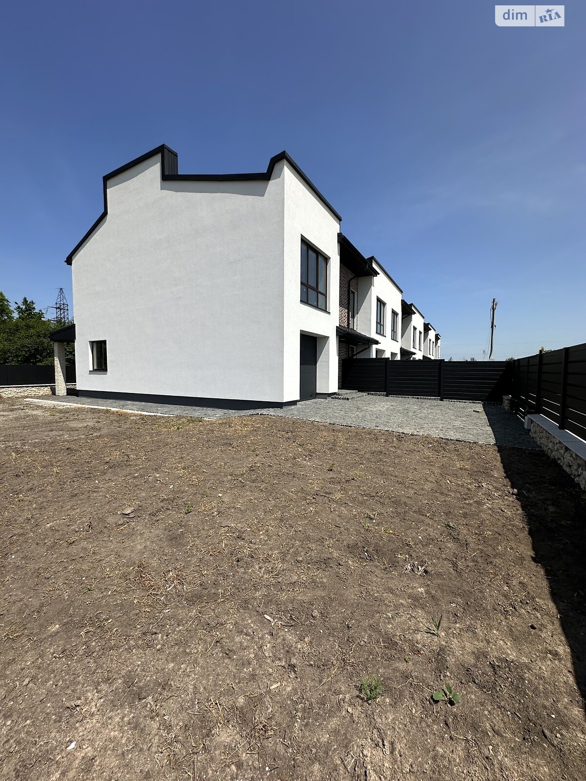 двухэтажный таунхаус, 130 кв. м, кирпич. Продажа в Байковцах фото 1 двухэтажный таунхаус, 130 кв. м, кирпич. Продажа в Байковцах фото 1